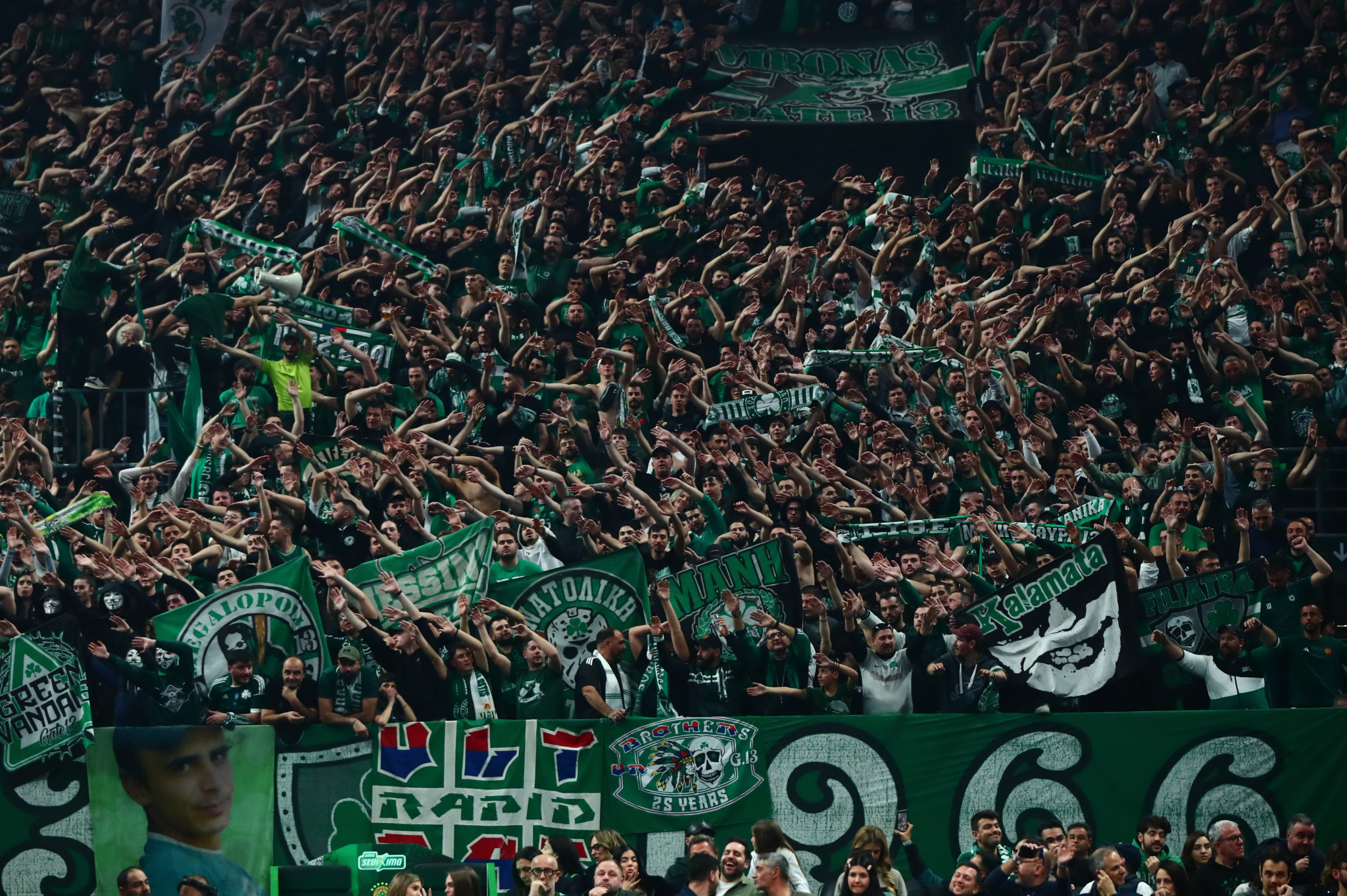 «Οι καλύτεροι οπαδοί στον κόσμο»: Η EuroLeague αποθέωσε τον λαό του Παναθηναϊκού (video)