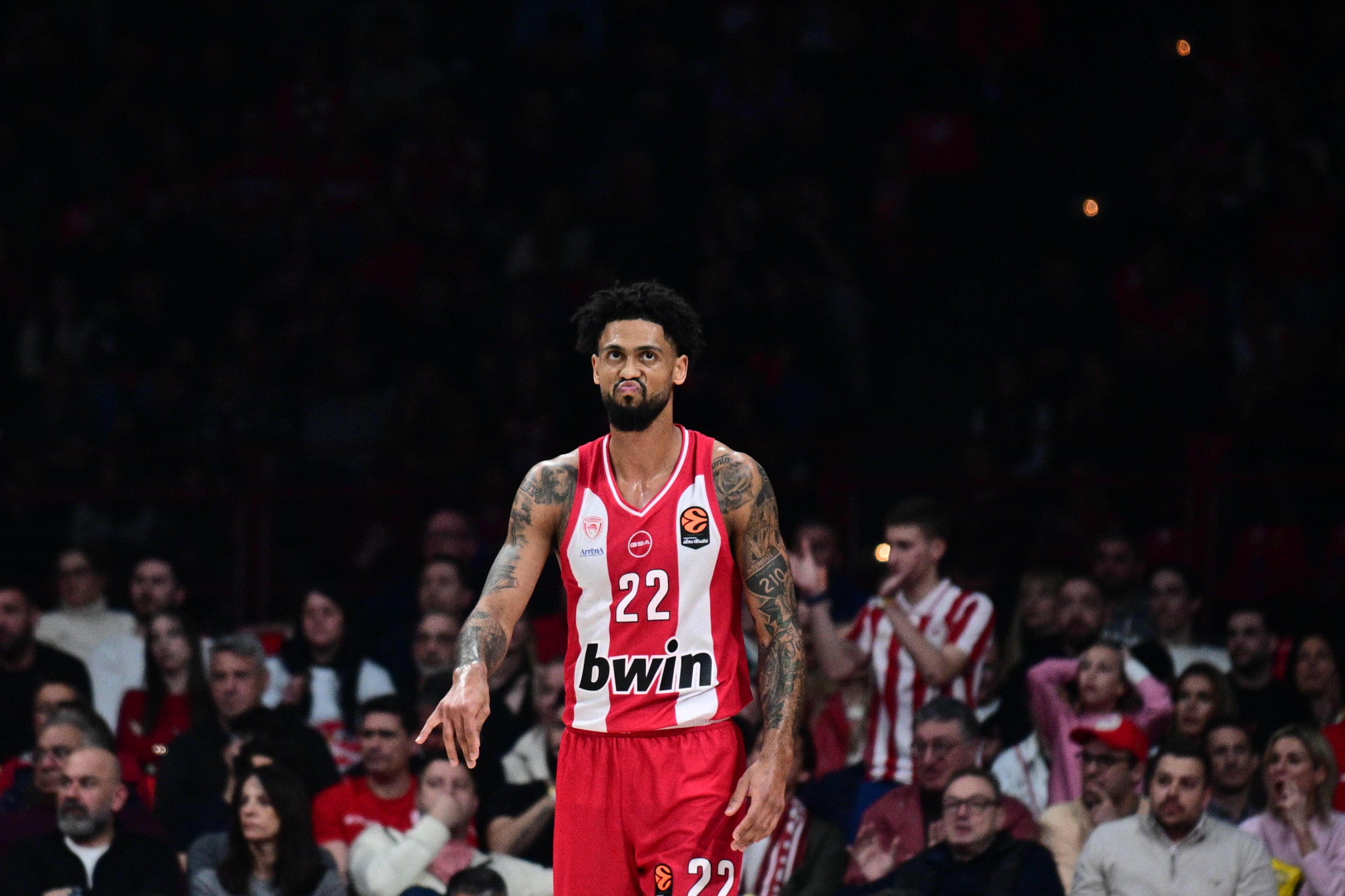 Ο Ολυμπιακός πέτυχε 25 πόντους στο πρώτο δεκάλεπτο έχοντας μόλις τρεις σκόρερ