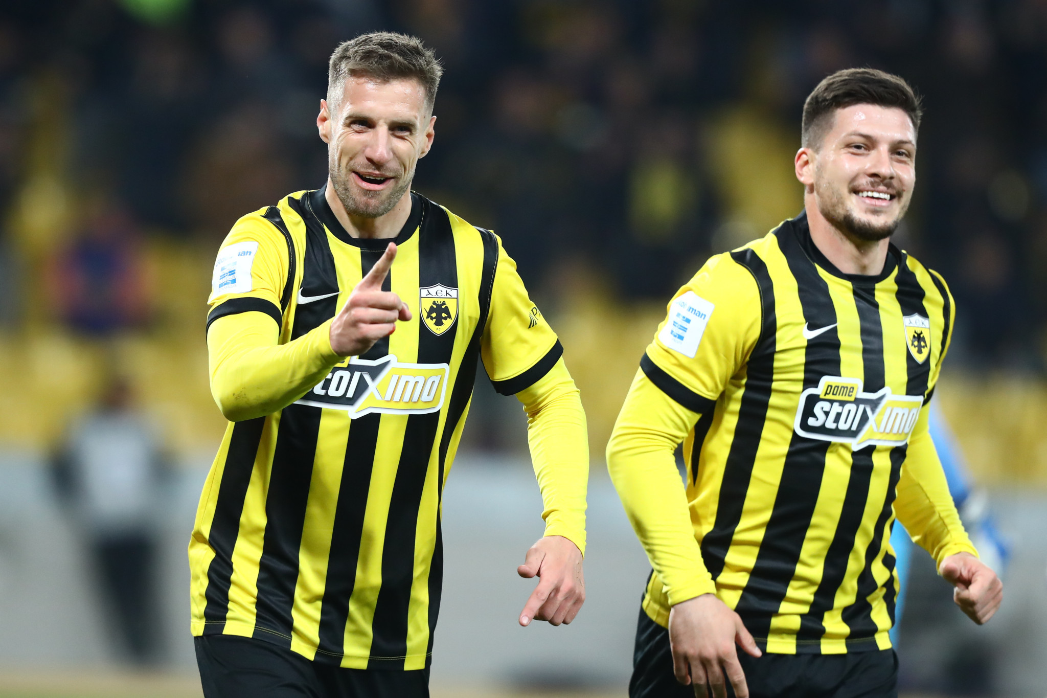 Τι κάνει στα ντέρμπι η ΑΕΚ όταν παίζει με Βάργκα - Γιόβιτς στην κορυφή