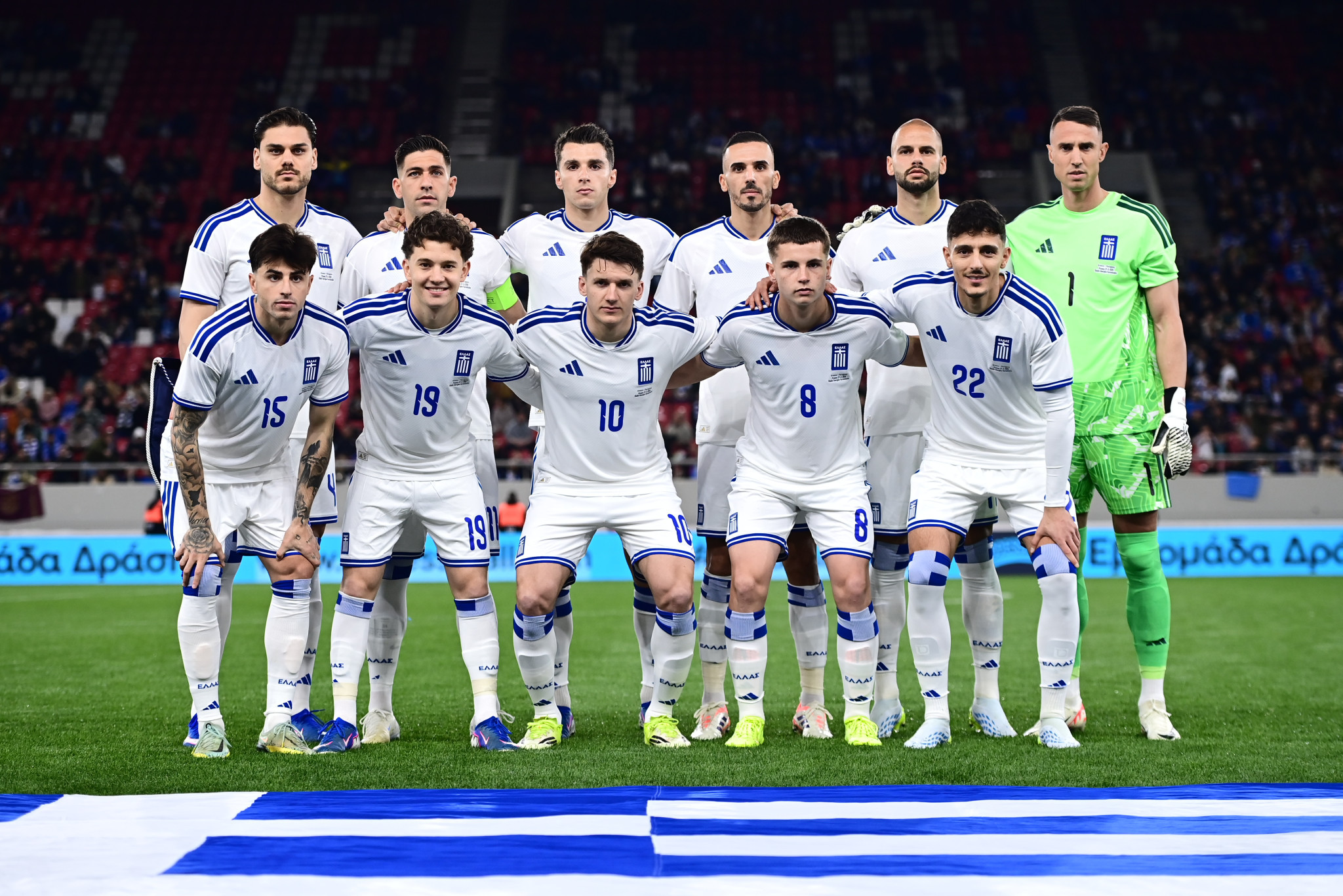 Η Ελλάδα αναζητεί ξανά από την αρχή τα πατήματά της