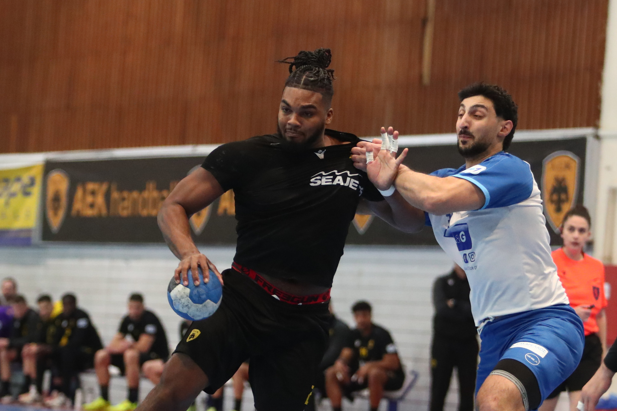 Πήρε το πλεονέκτημα έδρας η ΑΕΚ, οριστικά δεύτερη στην κανονική περίοδο της Handball Premier