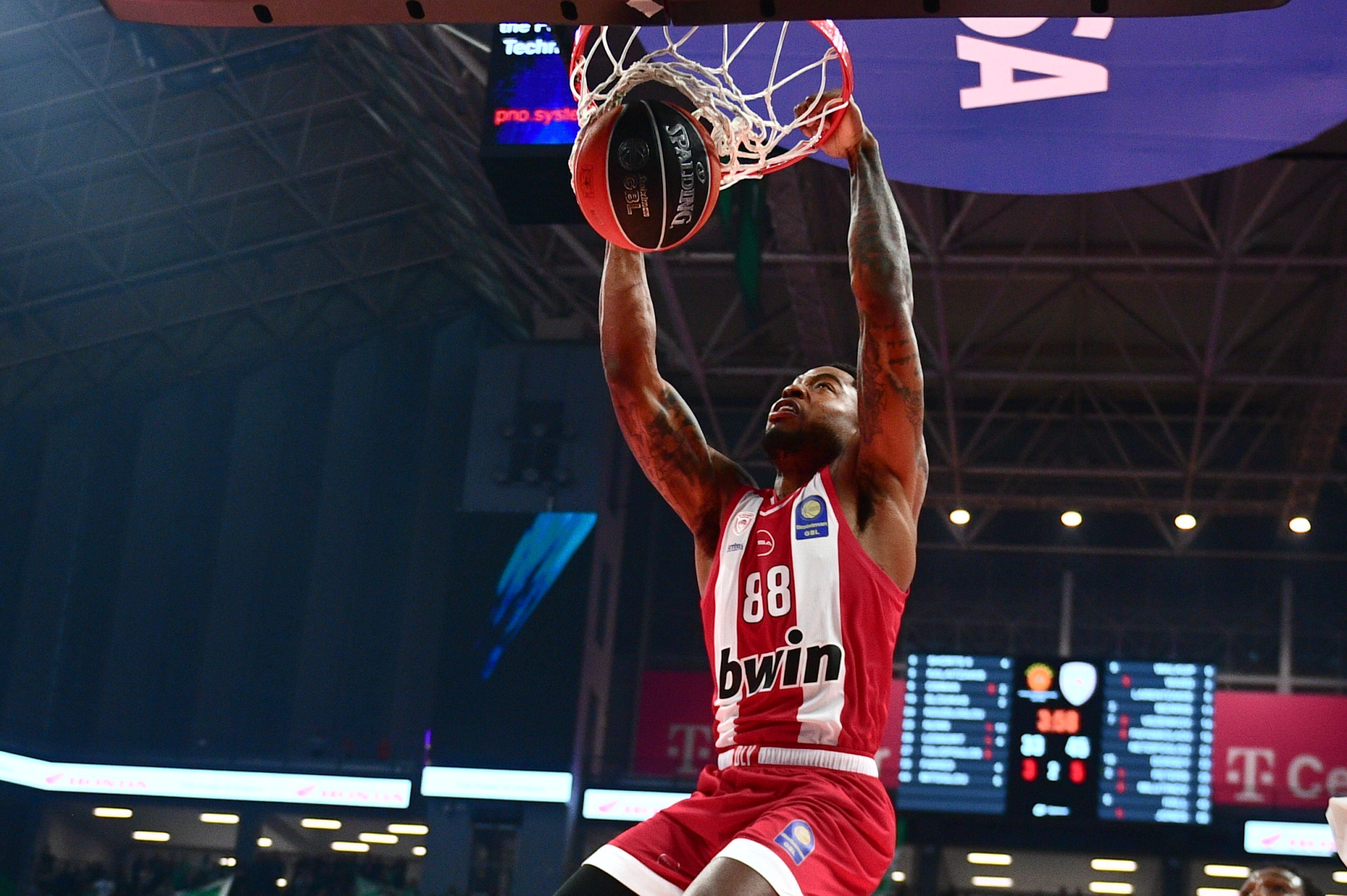 Χωρίς Τζόουνς, αλλά με Φαλ ο Ολυμπιακός στη Γαλλία: Το ιατρικό δελτίο της EuroLeague