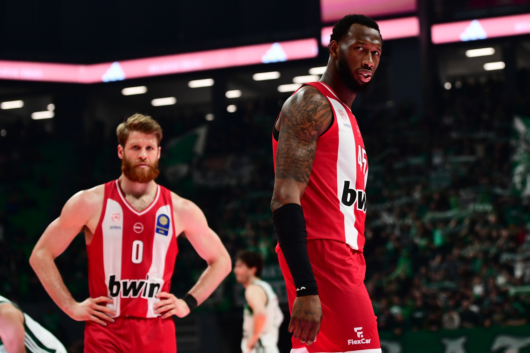 Χολ για τις αποβολές των Ναν και Ντόρσεϊ: «Έκαναν το παιχνίδι πιο διασκεδαστικό»