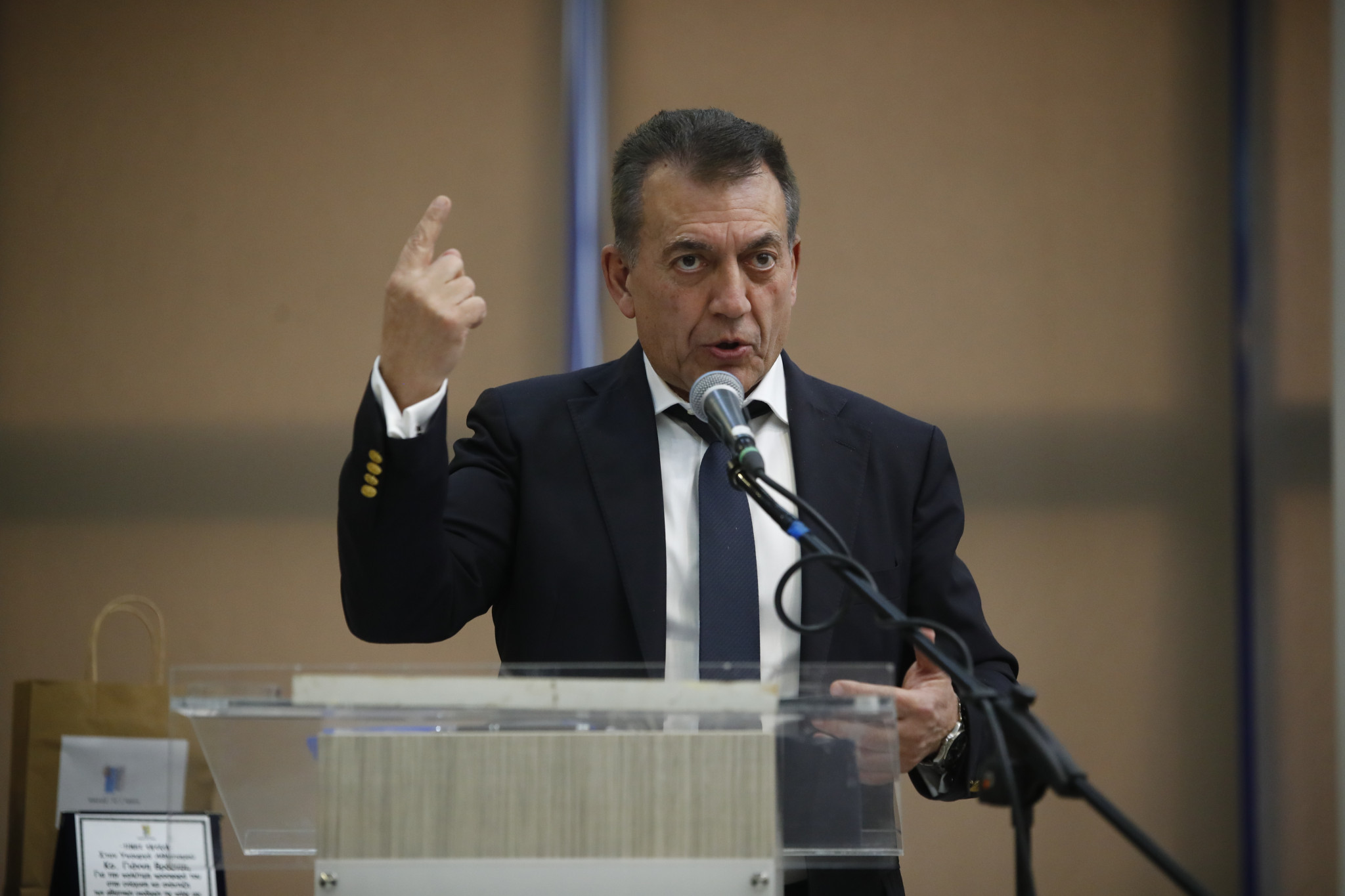 Η επιστολή-απάντηση του Γιάννη Βρούτση στον Βαγγέλη Λιόλιο για τη χρηματοδότηση σε Α1 και Α2 γυναικών