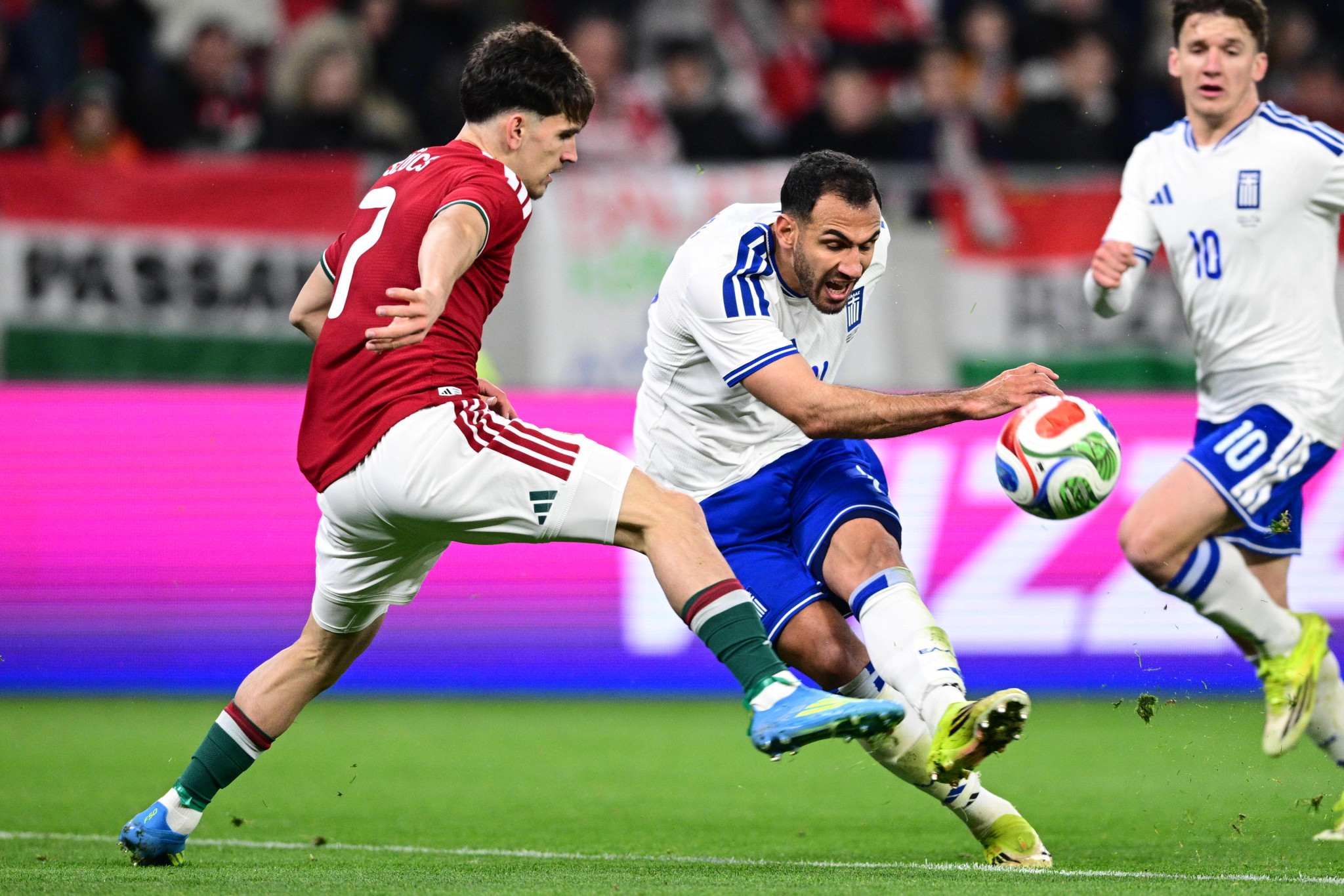 Άγγιξε το γκολ η Ελλάδα, στο δοκάρι το σουτ του Παυλίδη (video)