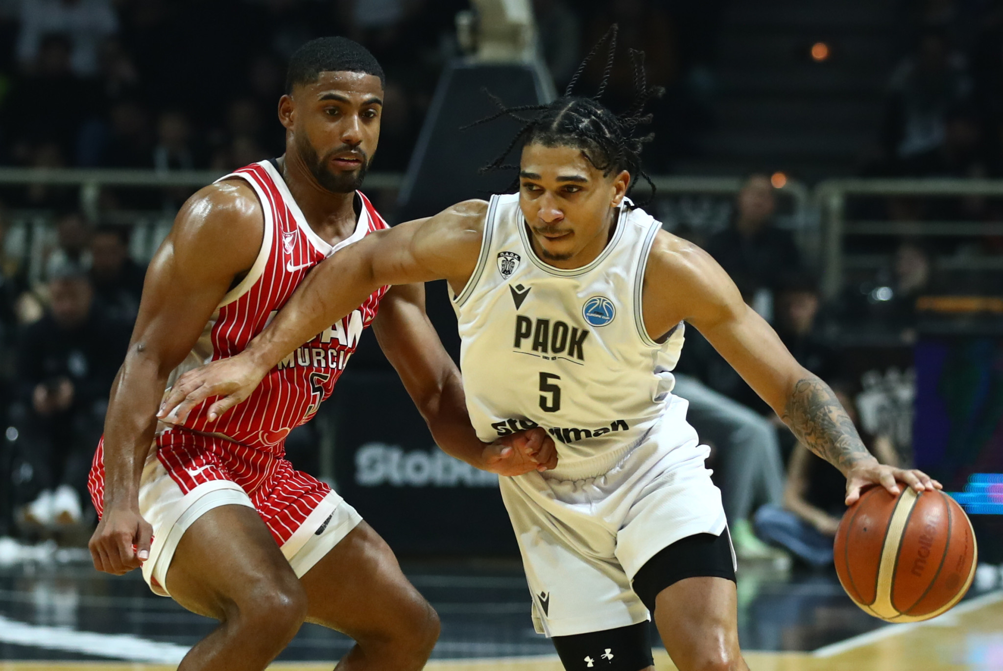 «Δέχθηκα κλωτσιές και γονατιές», καταγγέλει άνθρωπος της Μούρθια για τις συνθήκες του αγώνα με τον ΠΑΟΚ