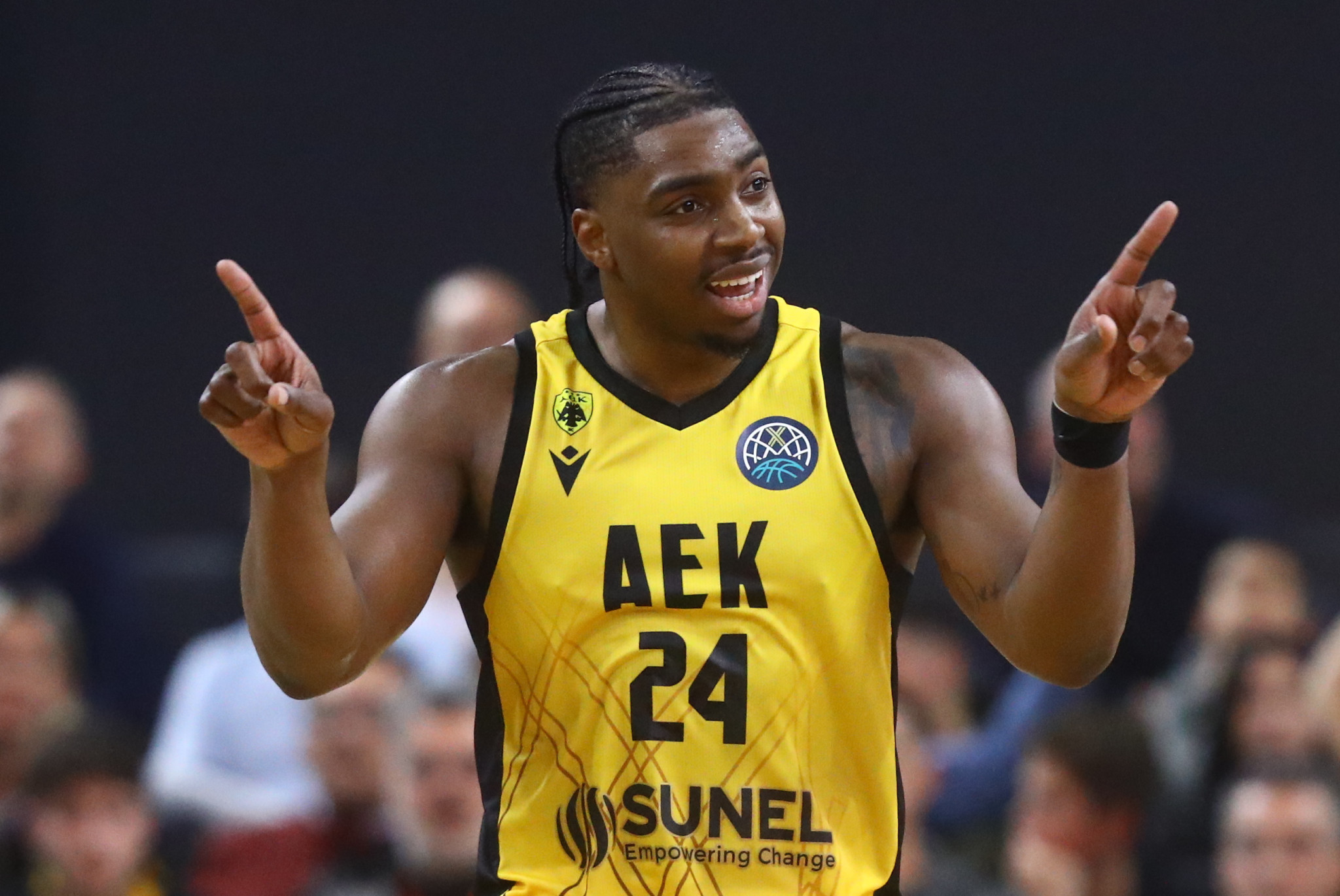 Ο Μπάρτλεϊ νίκησε την Μπανταλόνα και τους πόνους στον ώμο