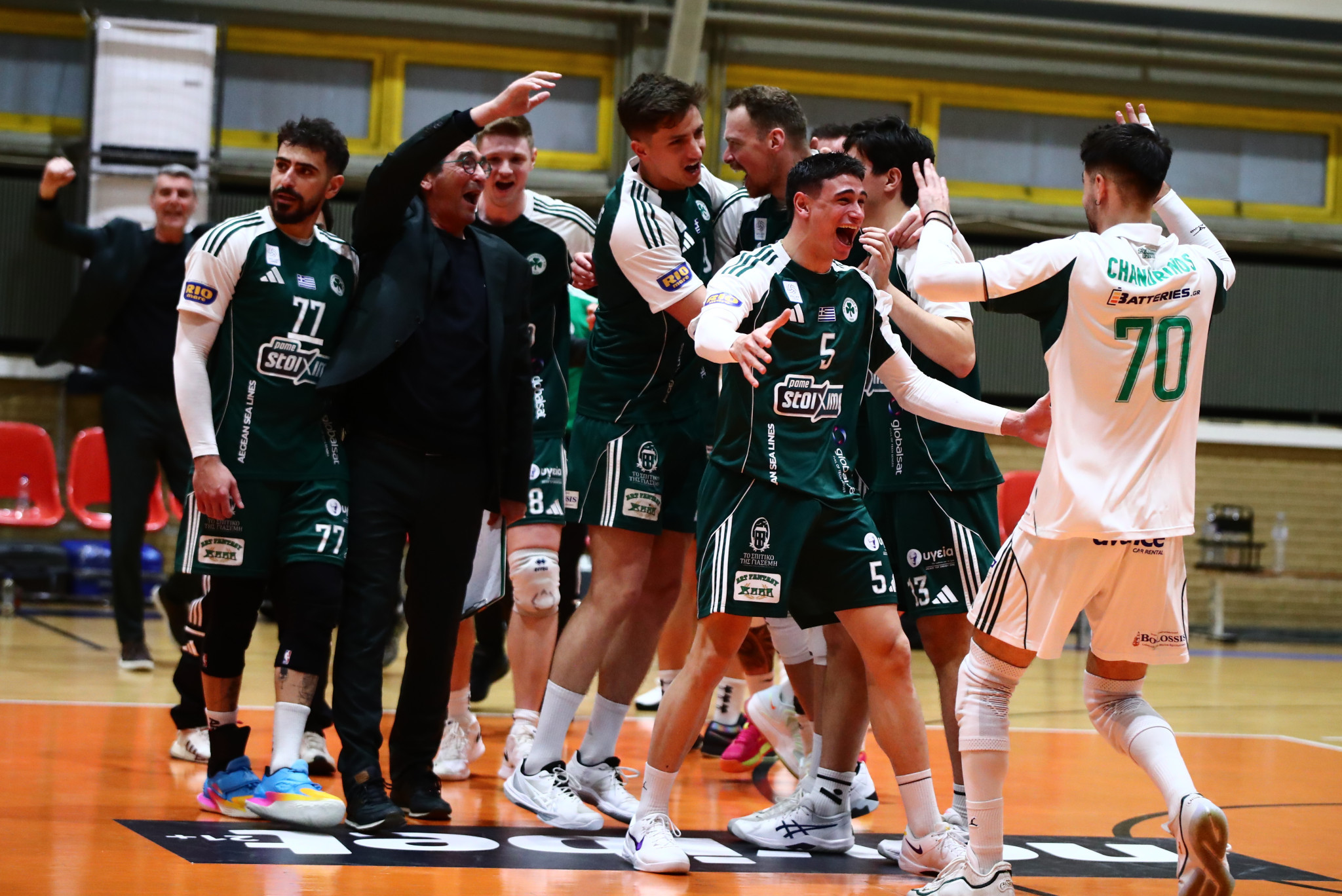 Τα highlights του θριάμβου του Παναθηναϊκού κόντρα στον Ολυμπιακό στον τρίτο ημιτελικό των play offs