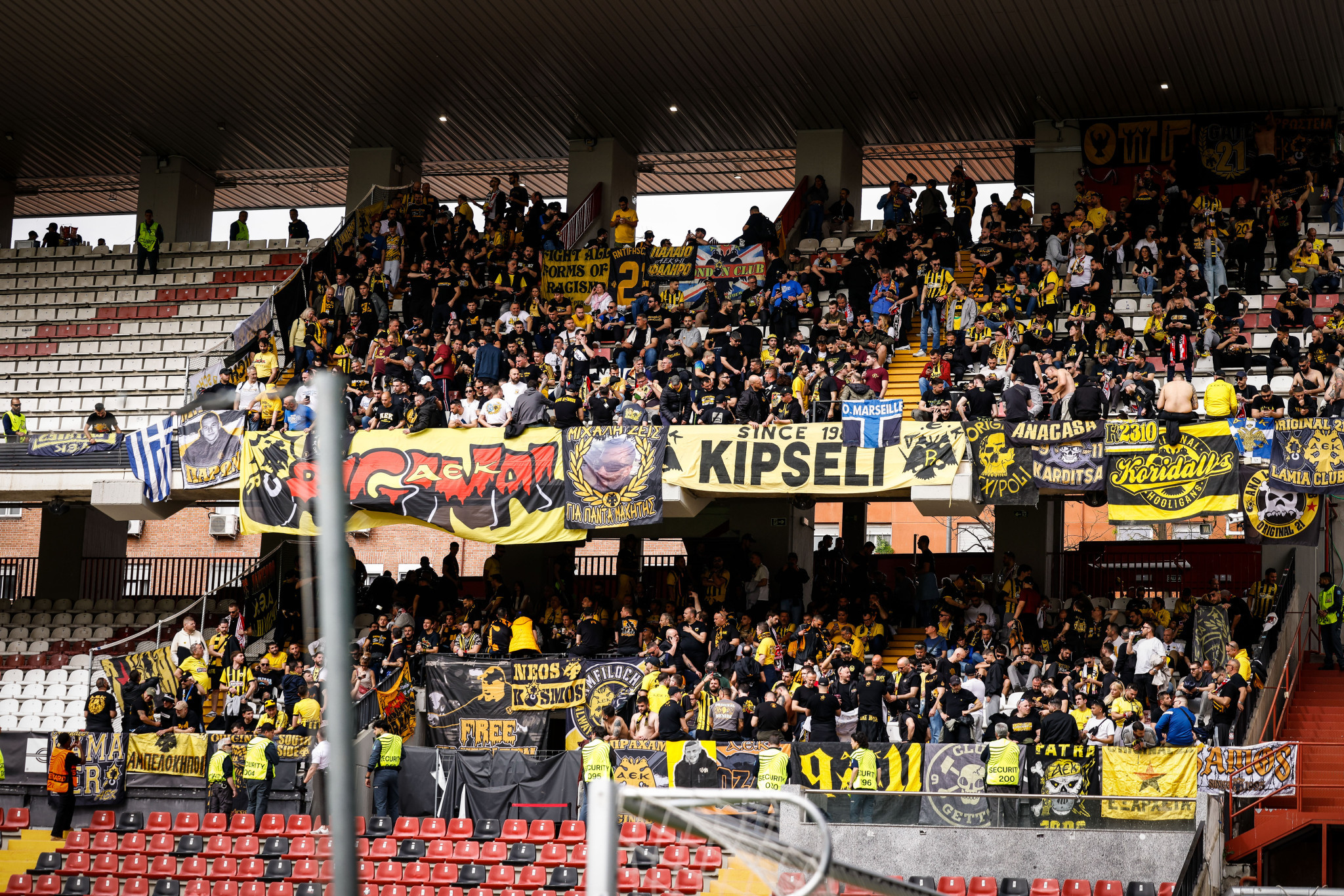 Εξασφάλισε κι άλλα εισιτήρια η ΑΕΚ - Με 1.500 φιλάθλους στην έδρα της Βαγιεκάνο