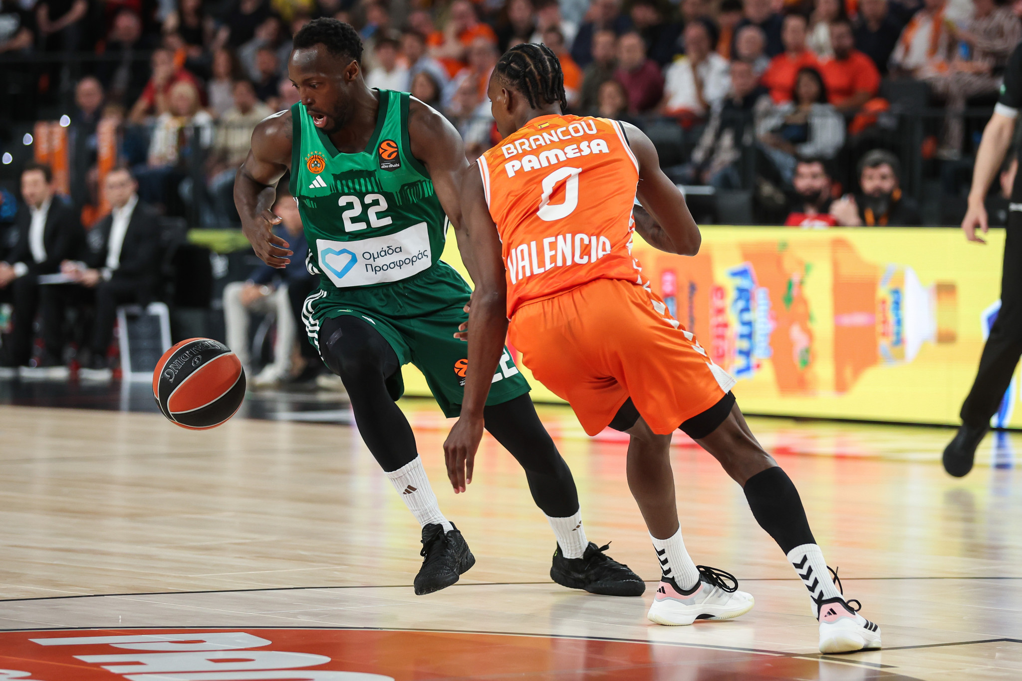 Καταιγιστική Βαλένθια κόντρα στον Παναθηναϊκό: 10 τρίποντα στο πρώτο ημίχρονο