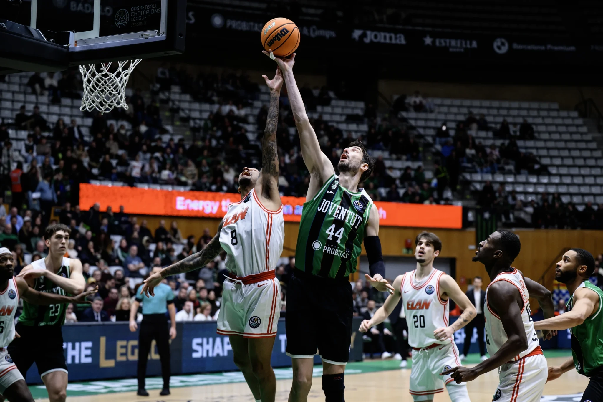 Η Μπανταλόνα νίκησε αλλά... έμπλεξε πριν την ΑΕΚ: Προβλήματα τραυματισμών και οι δυο σέντερ της!