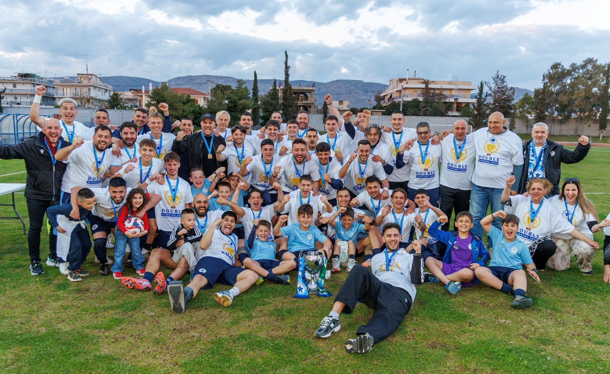 Μοναδικό και σπάνιο επίτευγμα - Η ελληνική ομάδα που πήρε πρωτάθλημα και κύπελλο μόνο με νίκες και γκολ 141-11!