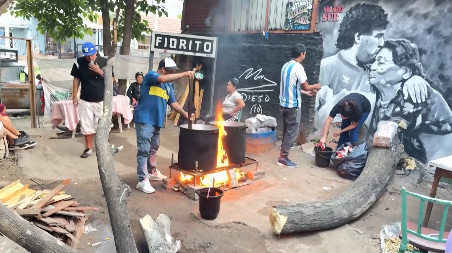 Ο Ντιέγκο θα ήταν χαρούμενος: Το σπίτι του Μαραντόνα στη Βίλα Φιορίτο έχει γίνει κοινωνική κουζίνα