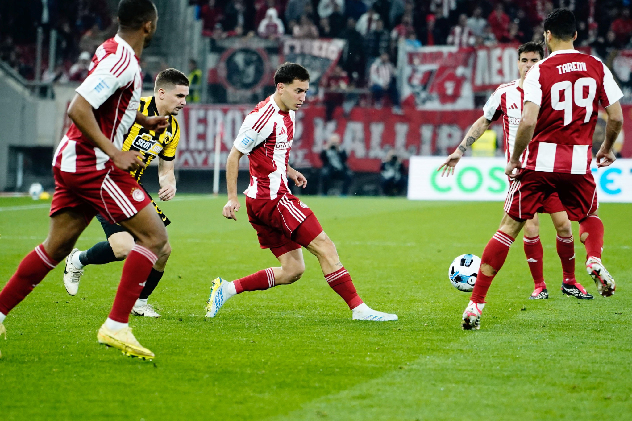 Έσε: «Μας πληγώνει όταν χάνουμε στο γήπεδό μας - Πρέπει να βρούμε λύση»