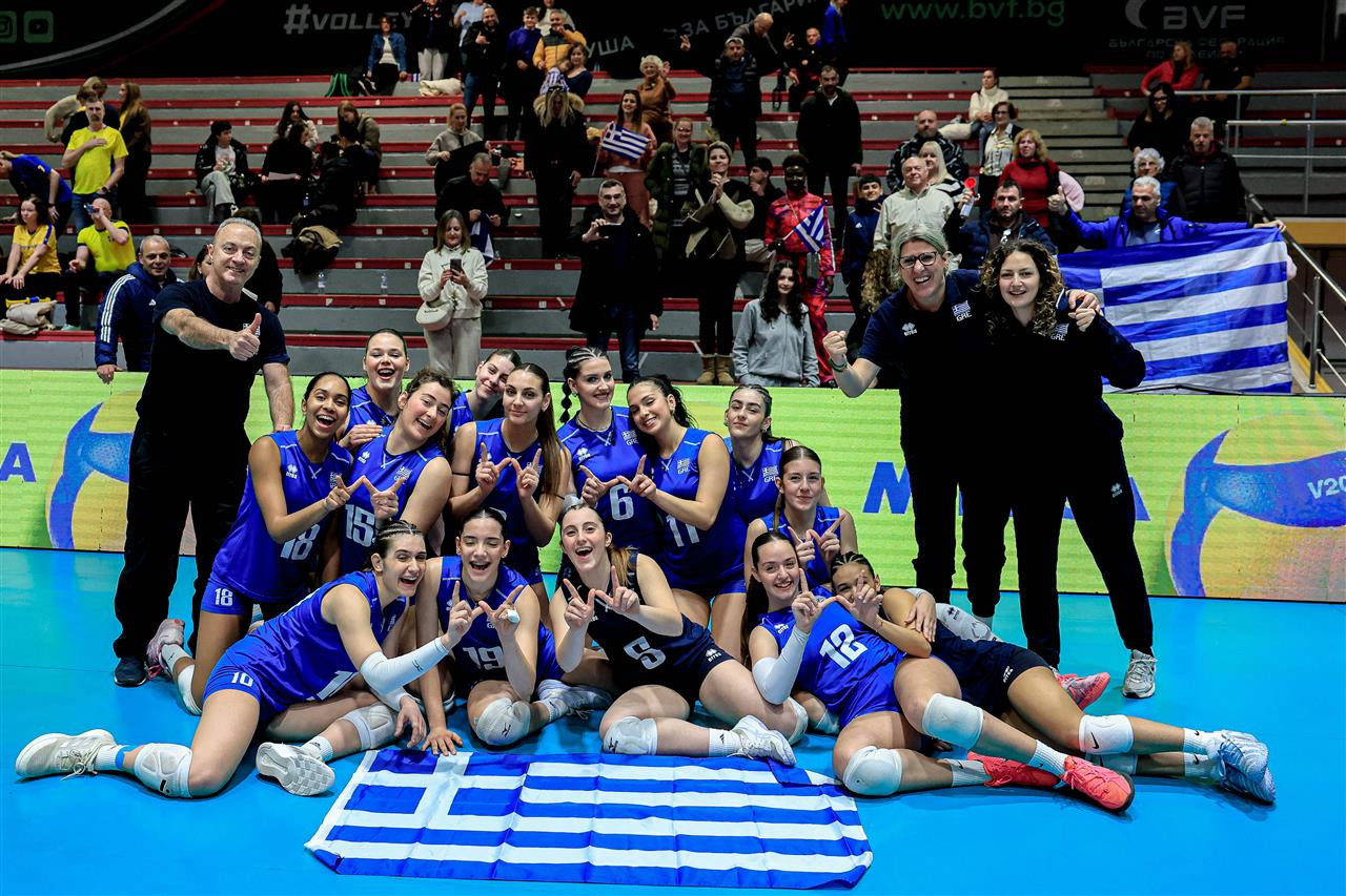 «Λάμπουν» οι Κ18 στο ελληνικό βόλεϊ: Προκρίθηκαν και οι δύο Εθνικές ομάδες στα τελικά του EuroVolley 2026