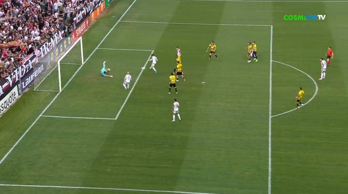 Ο Στρακόσια δεν έδιωξε αποτελεσματικά, ο Λόπεθ εύκολα το 2-0 (video)