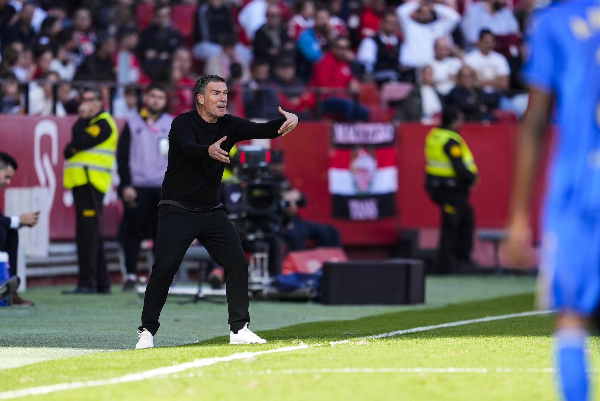 Ψηλά στη λίστα του Ρέγες για τον πάγκο του Άρη ο Λουίς Καριόν