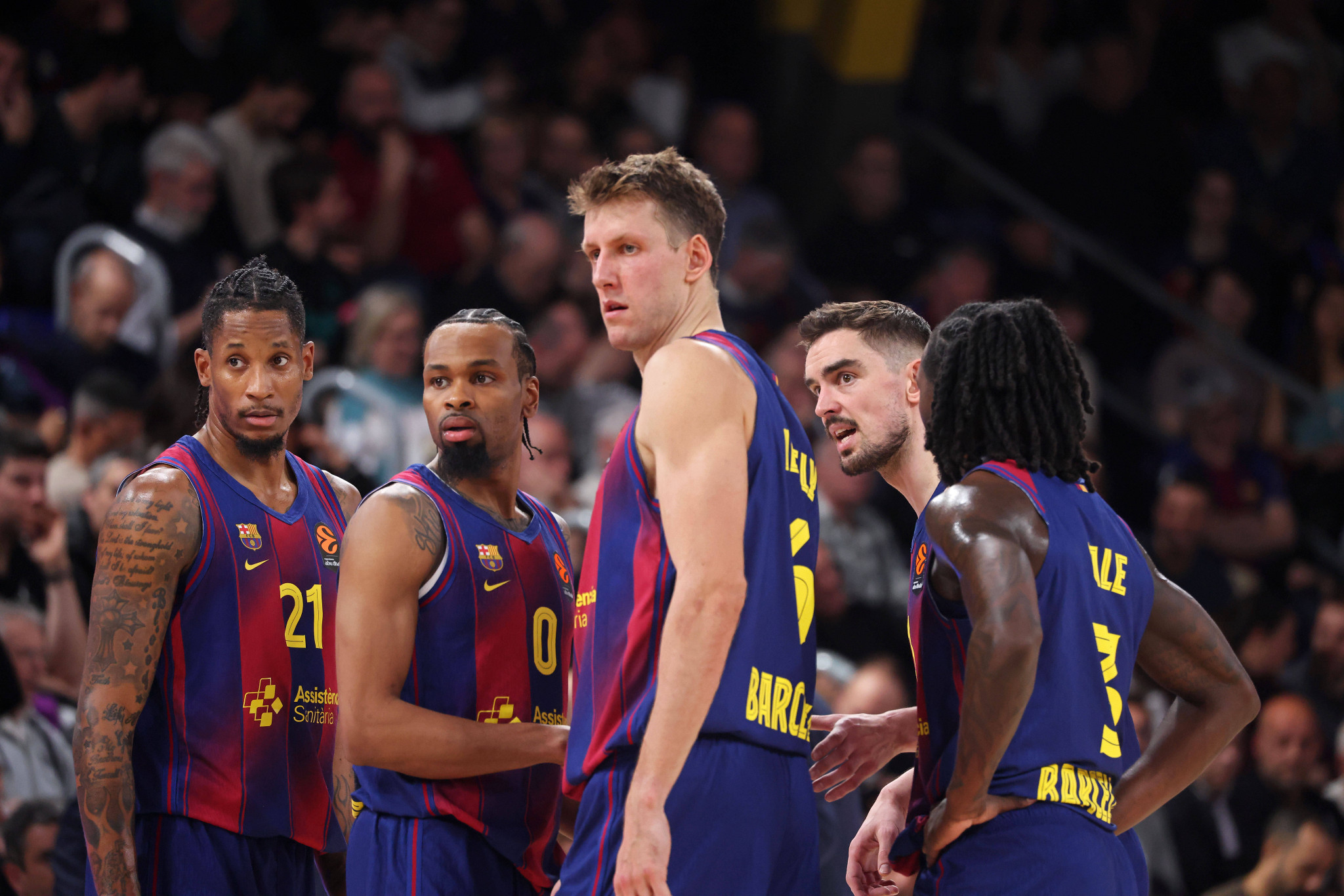 Σε rebuilding mode η Μπαρτσελόνα: «Συμφωνία με Ράιτ και Νίμπο, επόμενη κίνηση ένας γκαρντ»