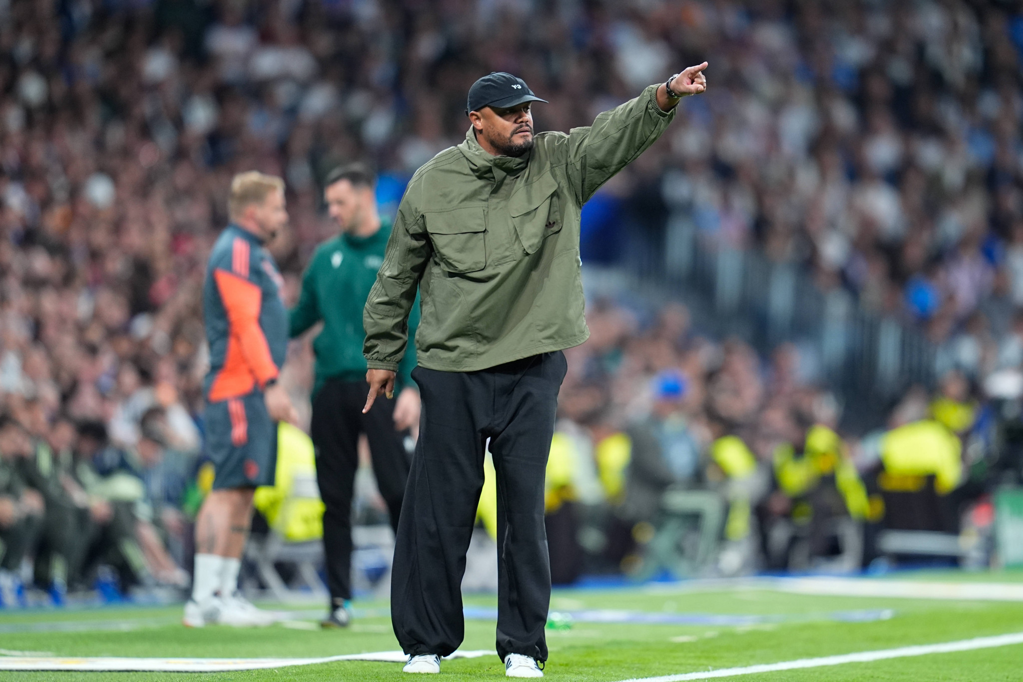 Fashion icon στο γήπεδο - Η ενδυμασία του Κομπανί στο Ρεάλ - Μπάγερν που «τρέλανε» τους οπαδούς