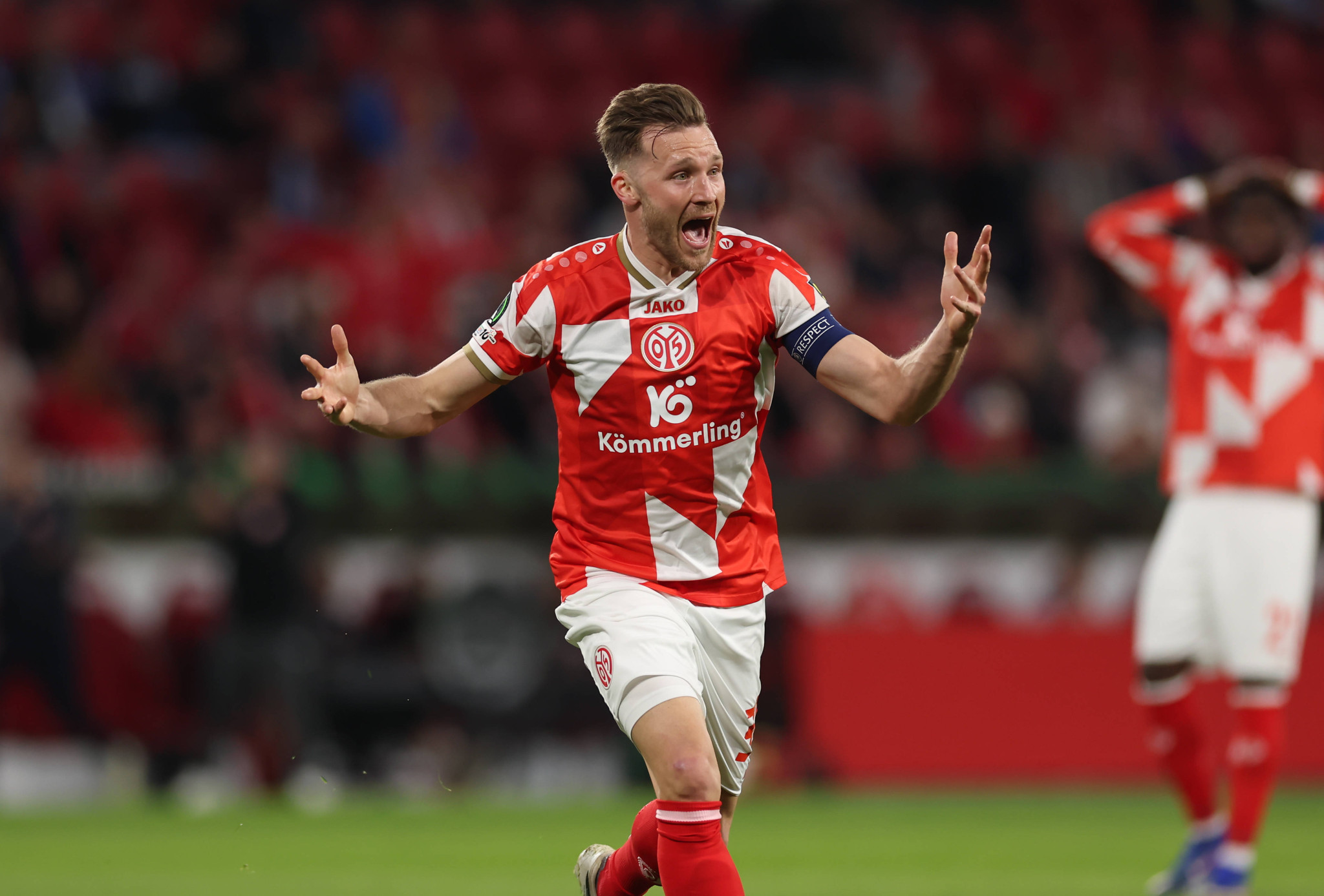 Βήμα πρόκρισης για Μάιντζ, κέρδισε εύκολα το Στρασβούργο