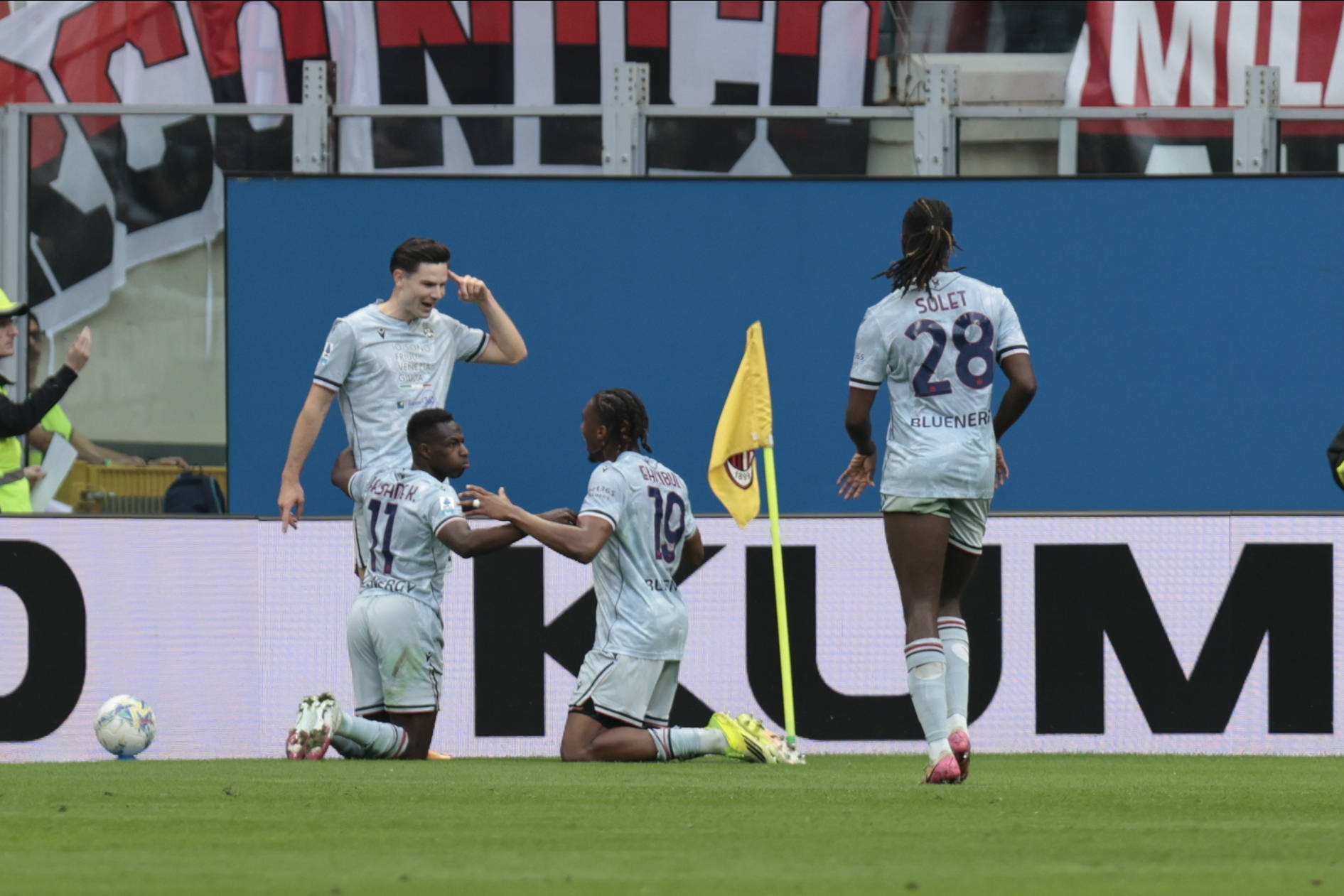 Η Ουντινέζε διέλυσε την Μίλαν στο «San Siro» και την έθεσε εκτός κούρσας τίτλου