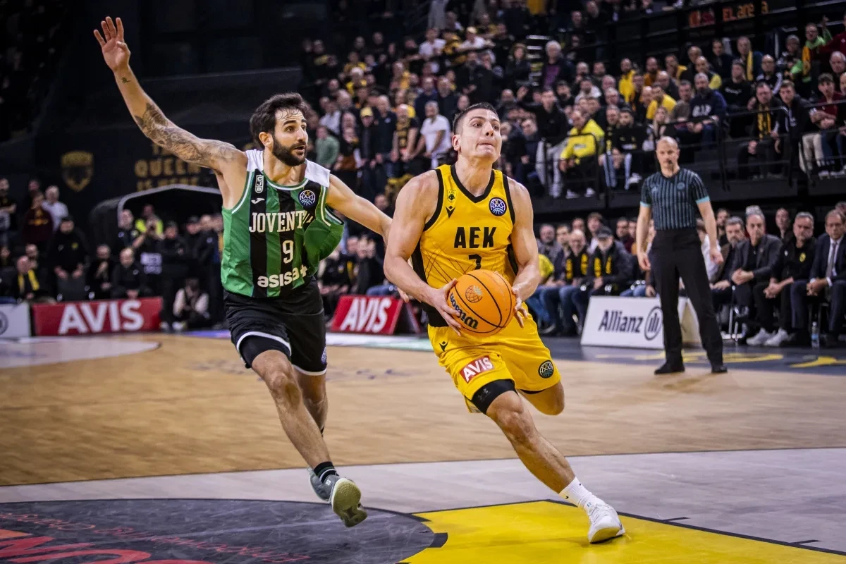 Η... απάντηση της ΑΕΚ στις διαμαρτυρίες της Μπανταλόνα: «Εσείς βλέπετε βήματα, εμείς 3 φάουλ» (video)