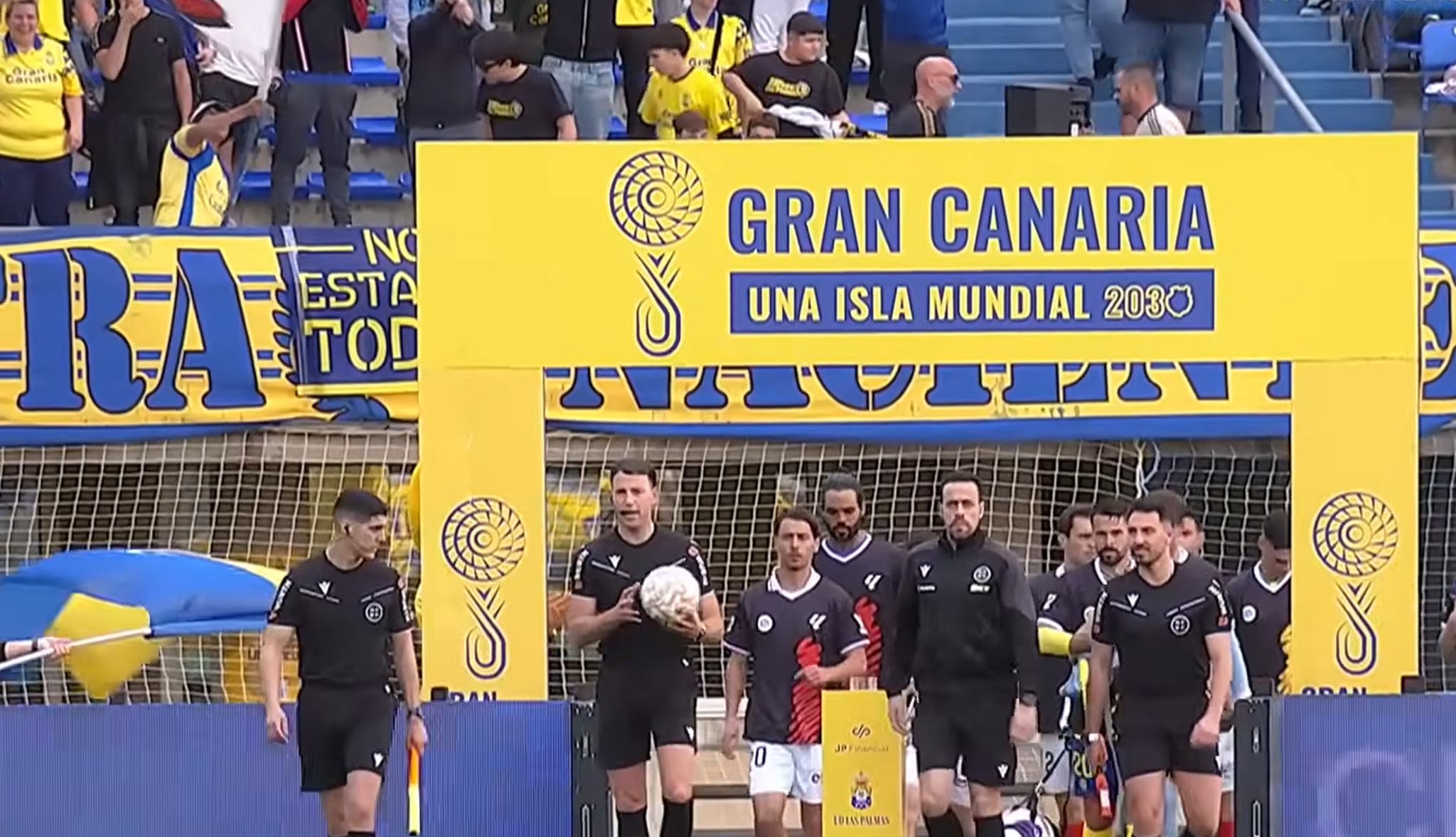 Εϊμπάρ - Λας Πάλμας με «μπουστάρισμα» στην έδρα