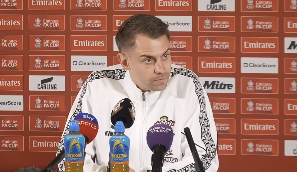 Ο βοηθός που απέκλεισε την ΄Άρσεναλ - Ποιος είναι ο 33χρονος προπονητής Τόντα Έκερτ