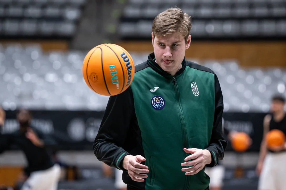 Η Μπανταλόνα δεν υπολογίζει Μπιργκάντερ και Τόμιτς για κανένα απ' τα ματς κόντρα στην ΑΕΚ