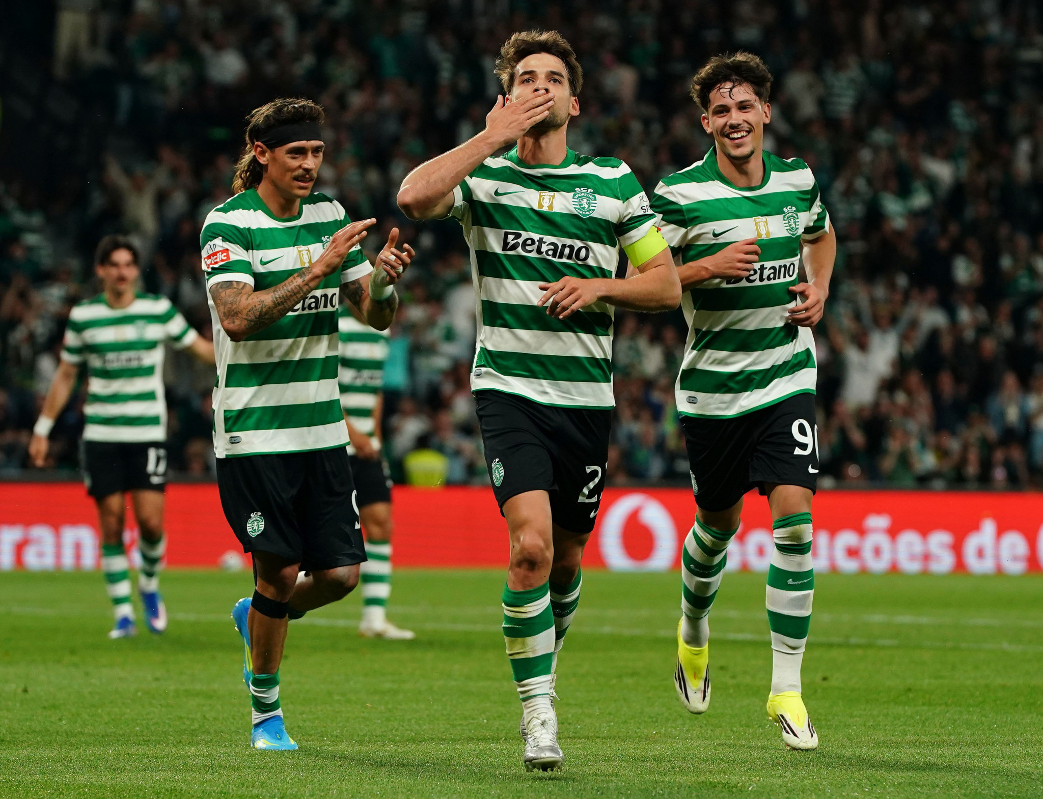 Ανατροπή ψυχολογίας ενόψει Άρσεναλ για τη Σπόρτινγκ με βασικό Βαγιαννίδη (videos)