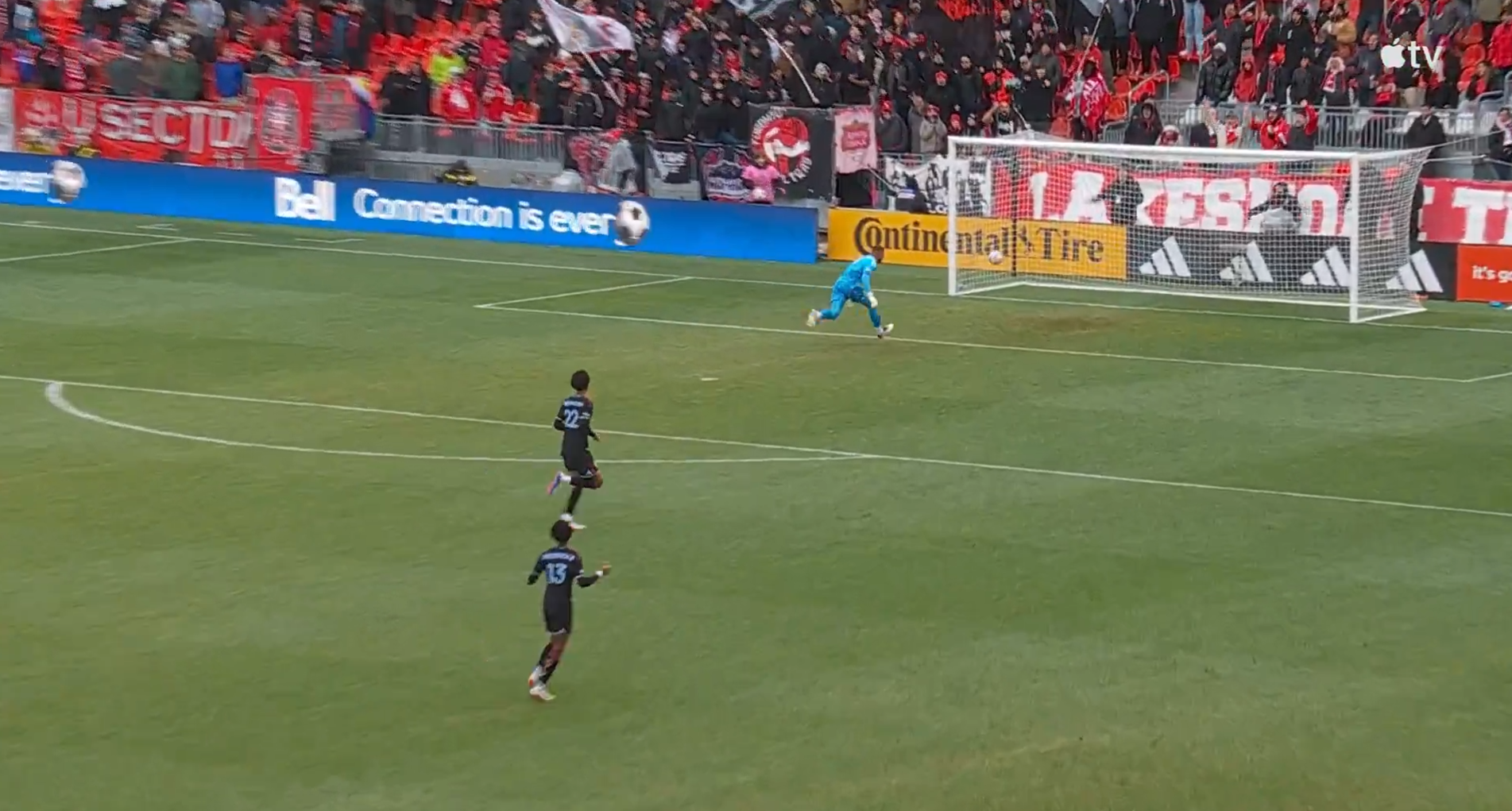 Επικό αυτογκόλ με ανεπανάληπτη γκάφα στο MLS (video)