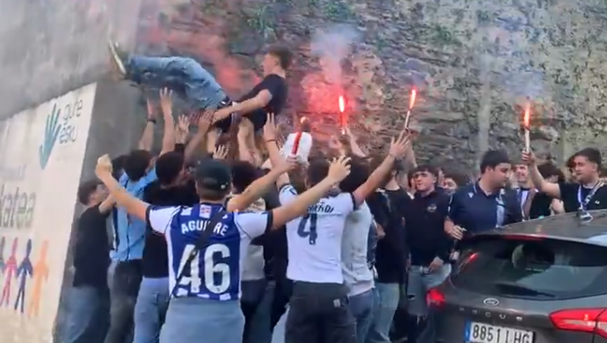 «Ό,τι έχουμε είμαστε εμείς»: Έκανε ντεμπούτο με την Σοσιεδάδ και οι φίλοι τον υποδέχθηκαν σαν... ήρωα (video)