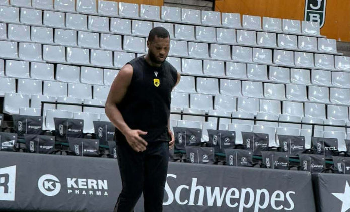 Ο Γκρέι φωνάζει παρών στο μεγάλο παιχνίδι της ΑΕΚ στη Μπανταλόνα