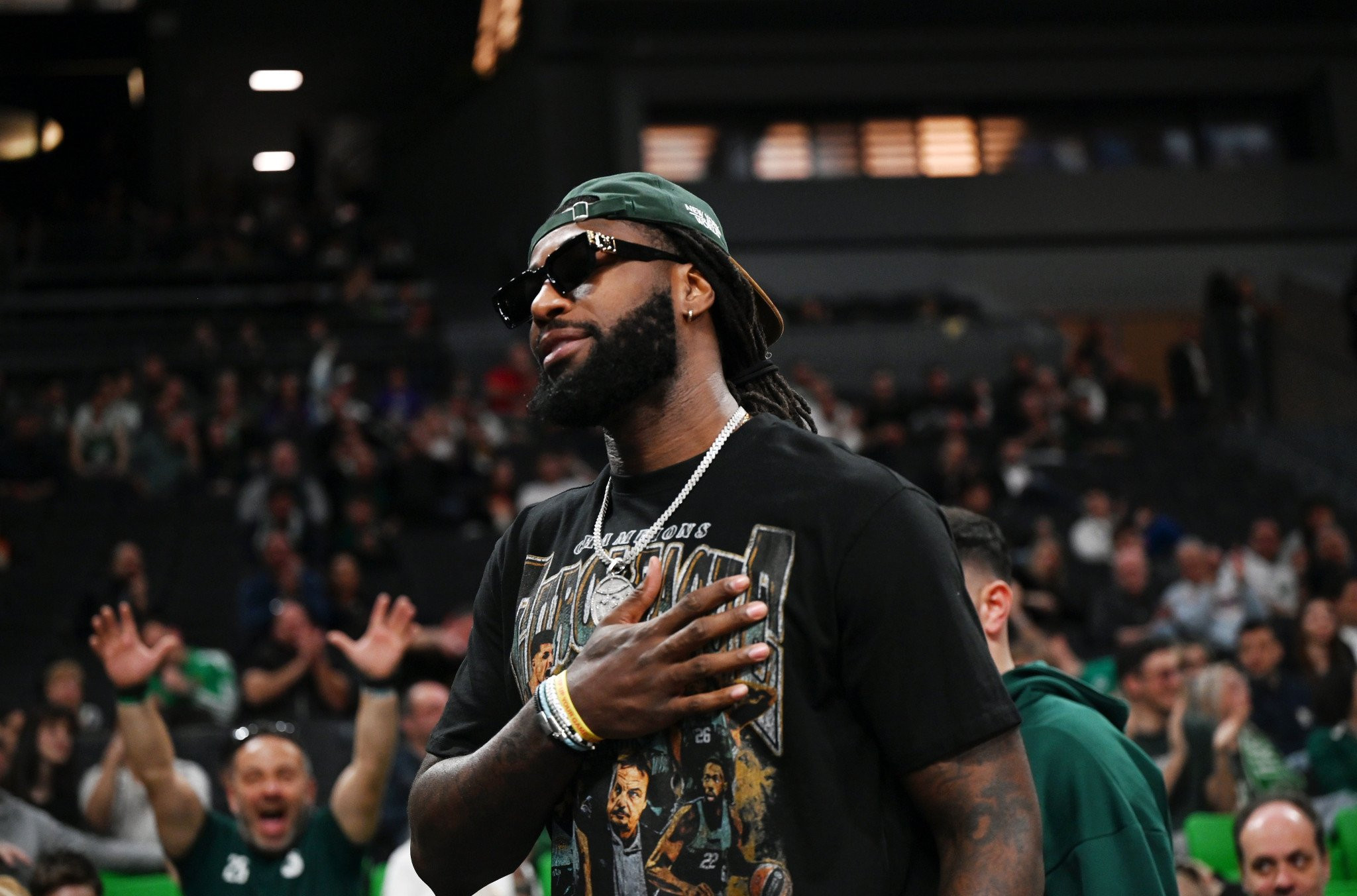 Η γεμάτη νεύρα ανάρτηση του Λεσόρ για τη νίκη της Παρί και η απάντηση του Χιφί