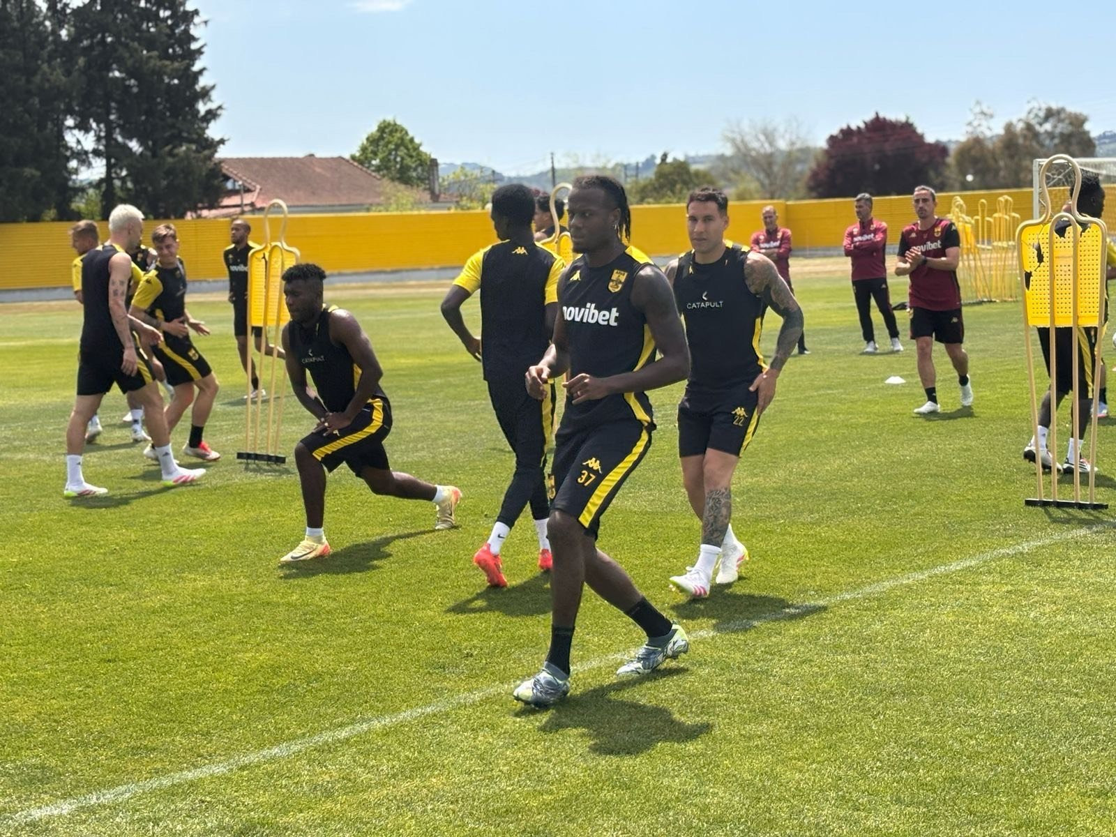 Πρώτη προπόνηση στα δυο καινούργια γήπεδα για τους παίκτες του Αρη