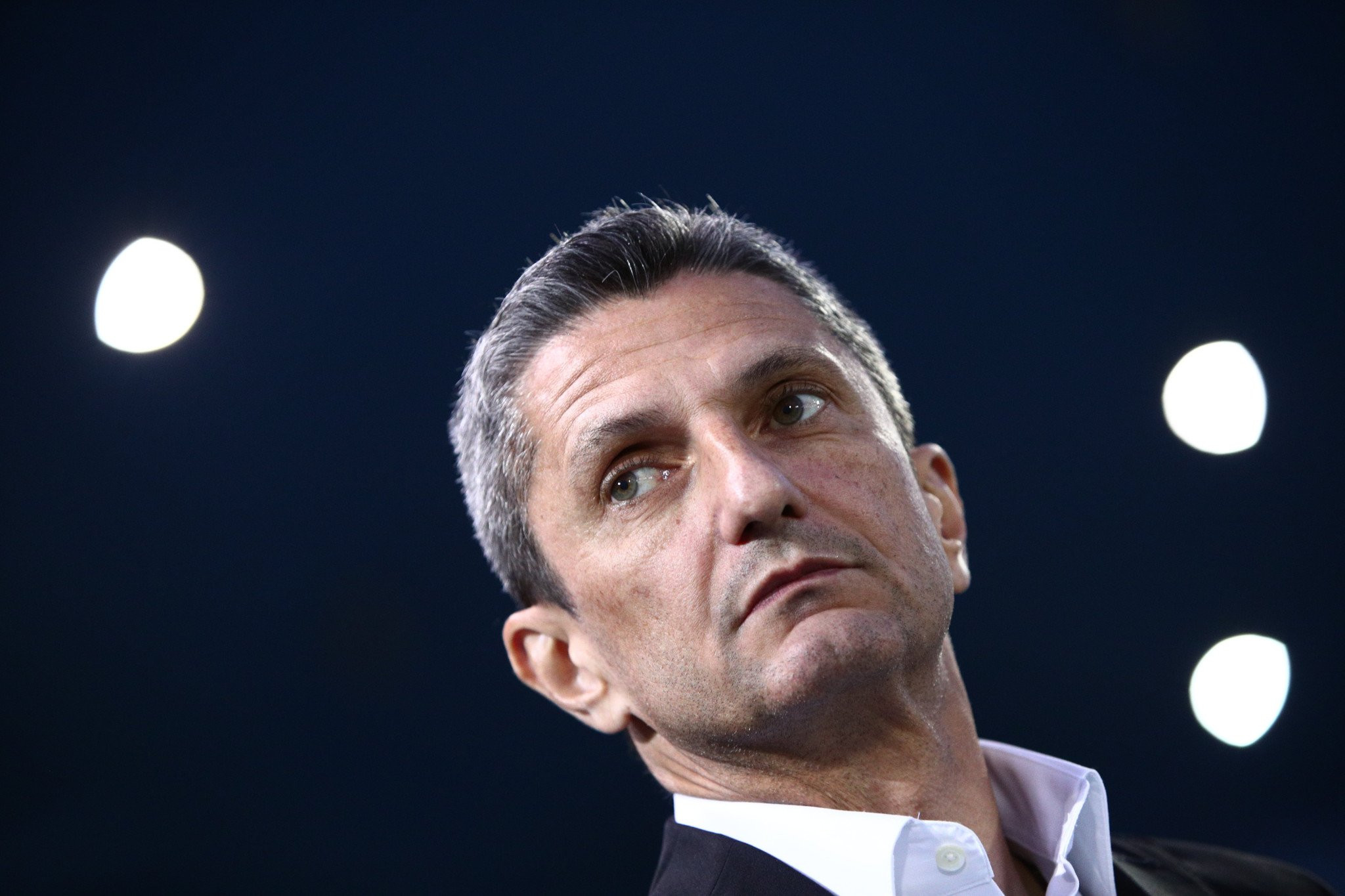 «Αβέβαιο το μέλλον του Λουτσέσκου στον ΠΑΟΚ»