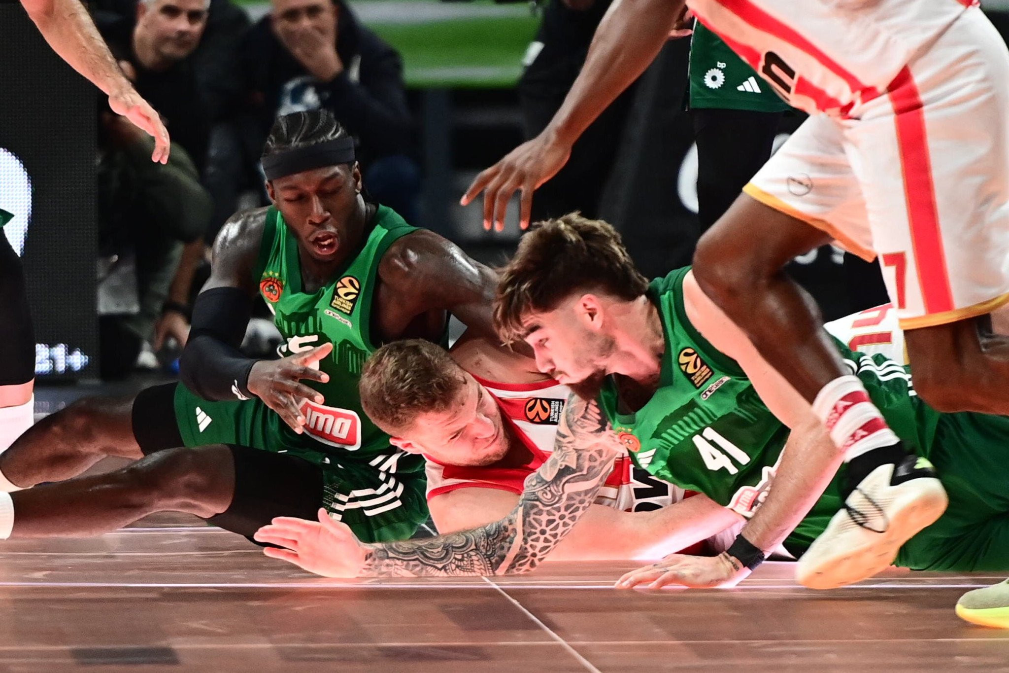 Ναν, Λάρκιν, Ταβάρες, Χιφί και Χουάντσο επέλεξαν MVP και καλύτερη πεντάδα της Euroleague