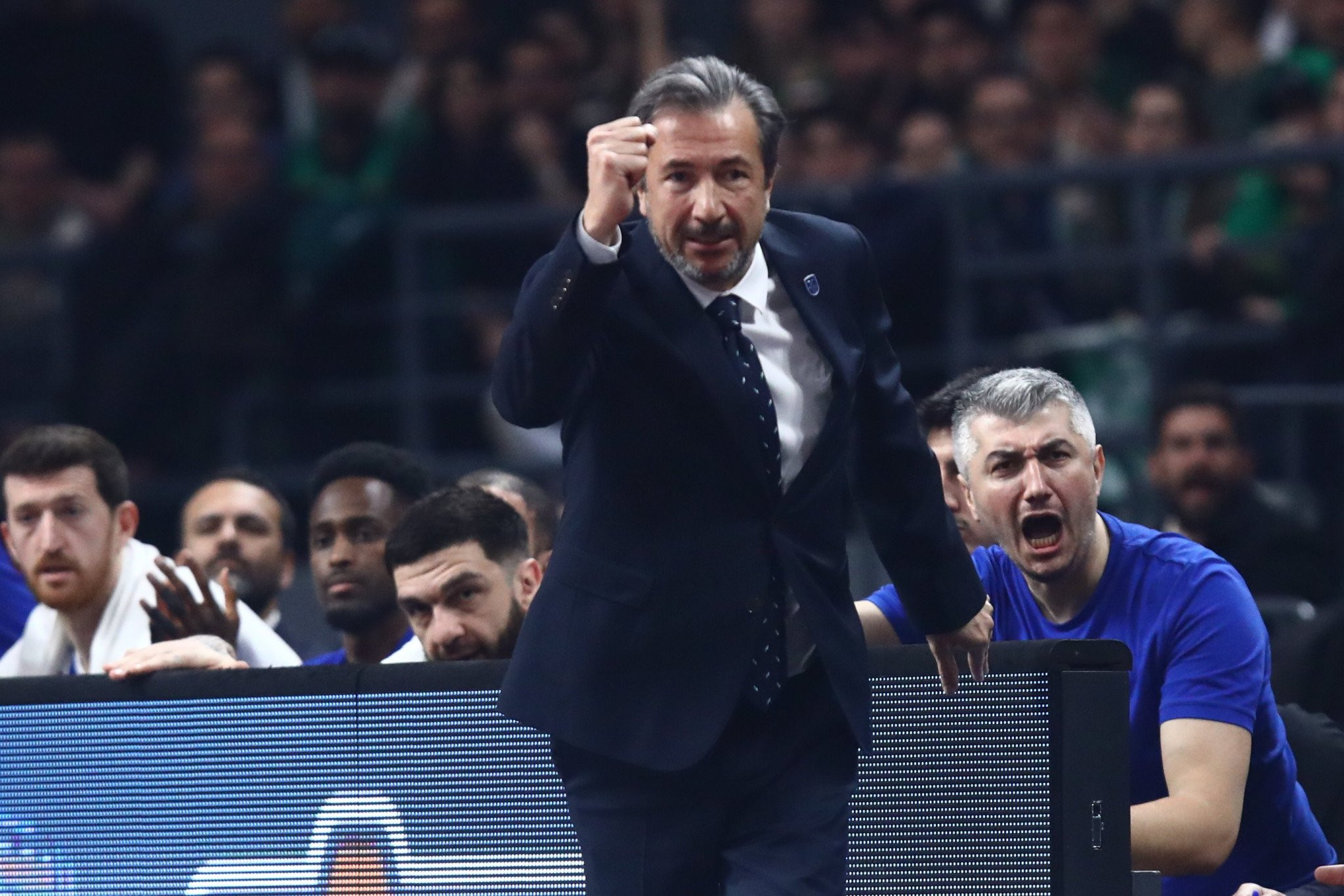 Ειρωνεία Μπάνκι προς Αταμάν: «Δυστυχώς ξέχασα να ενημερώσω για το ότι πήγα να δω την ΑΕΚ»