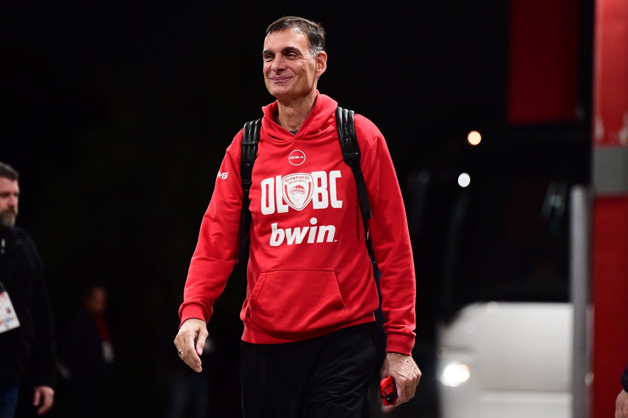 Στο δύσβατο μονοπάτι του Ολυμπιακού, η θέα είναι πιο ωραία