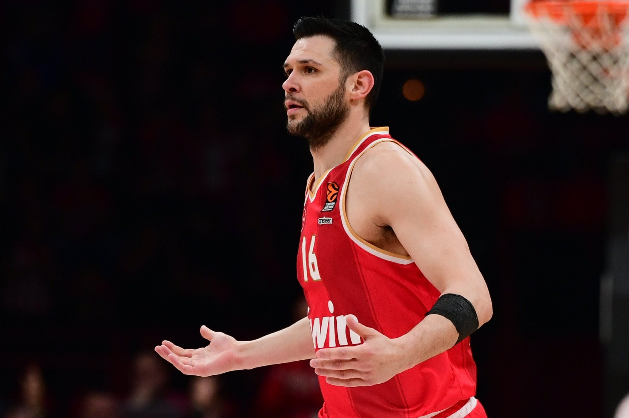 Ο Ολυμπιακός στο δρόμο που χάραξε η... Εφές και οι προηγούμενες «μάχες» με την Ρεάλ Μαδρίτης