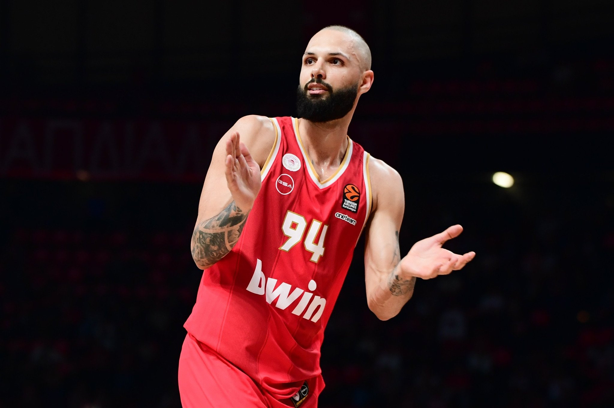 Τα συγχαρητήρια του Φουρνιέ για το πρωτάθλημα του Ολυμπιακού