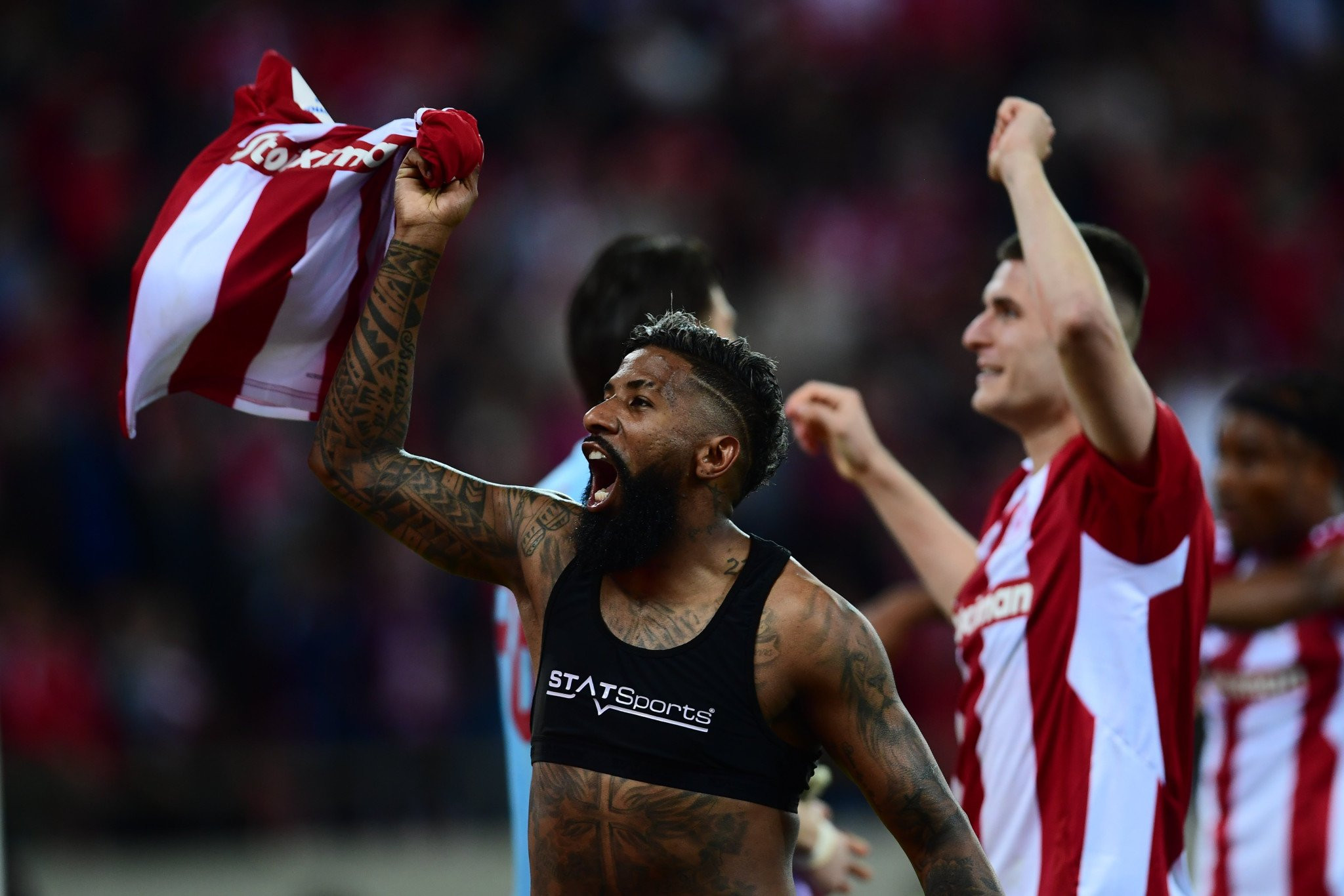 «Καλό Πάσχα» στα ελληνικά από τον Ροντινέι