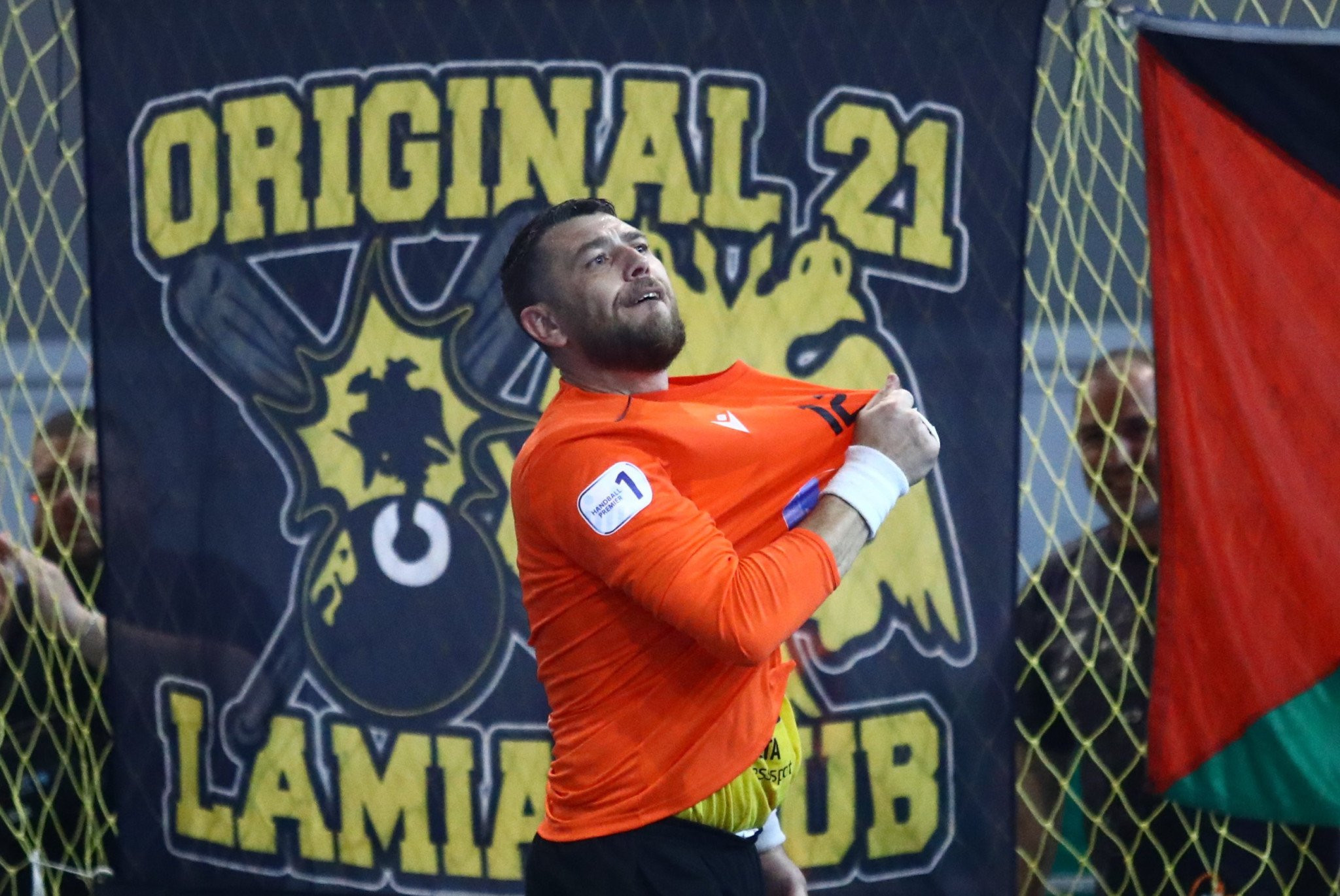 ΑΕΚ στα καλύτερα της, βλέπει τελικό και κούπα στο EHF!