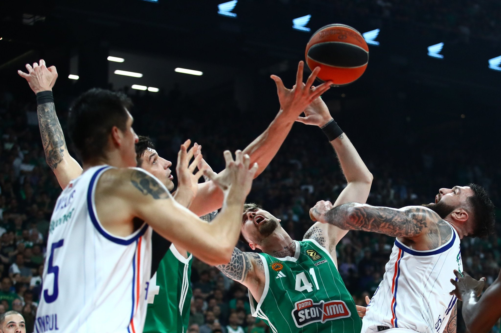 Ο Παναθηναϊκός μακάρισε την Εφές πριν δει το τέλος. Και την... πάτησε!