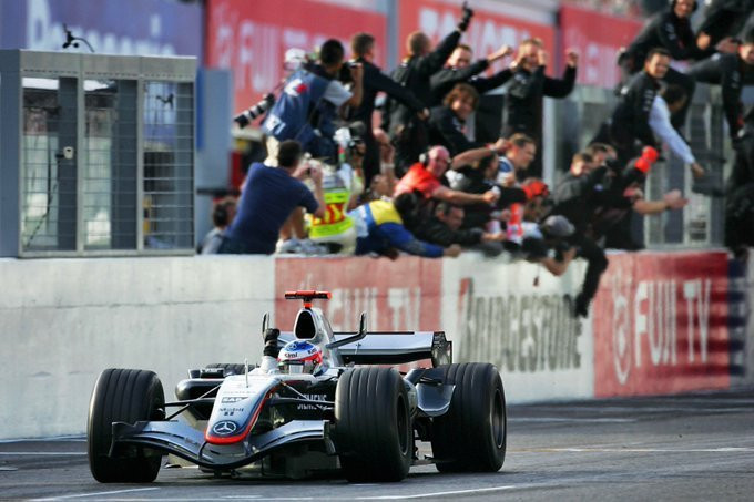 Δεν επιστρέφουν οι κινητήρες V10 στην F1, αλλά εξετάζονται αλλαγές