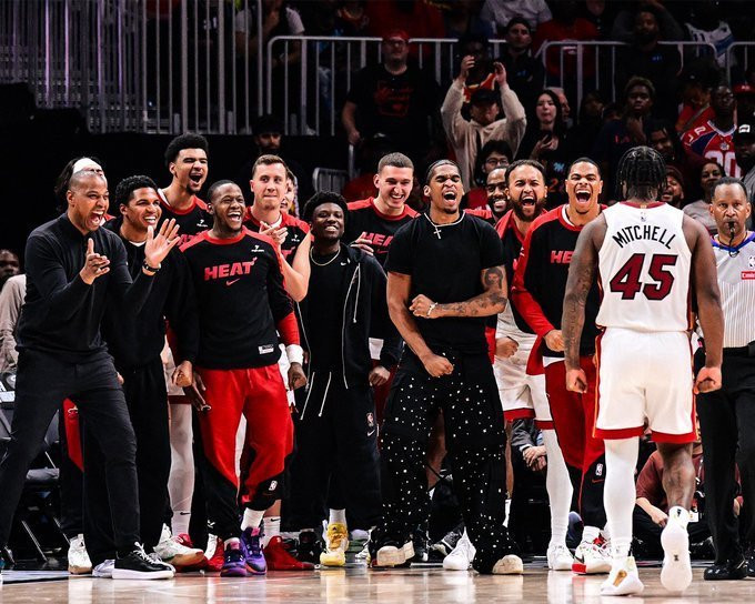 Οι Μαϊάμι Χιτ με διπλό «χρυσάφι» μέσα στην Ατλάντα προκρίθηκαν στα Playoffs