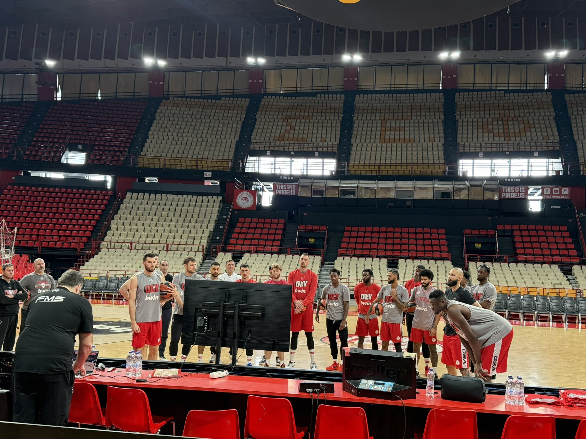 Πάσχα στο ΣΕΦ για τον Ολυμπιακό, λίγο πριν το Game 1 με τη Ρεάλ Μαδρίτης