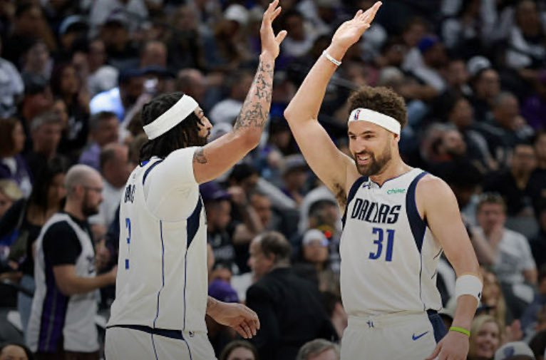 Κράτησαν... ζωντανές τις σεζόν τους Χιτ και Μάβερικς με μεγάλα «διπλά»