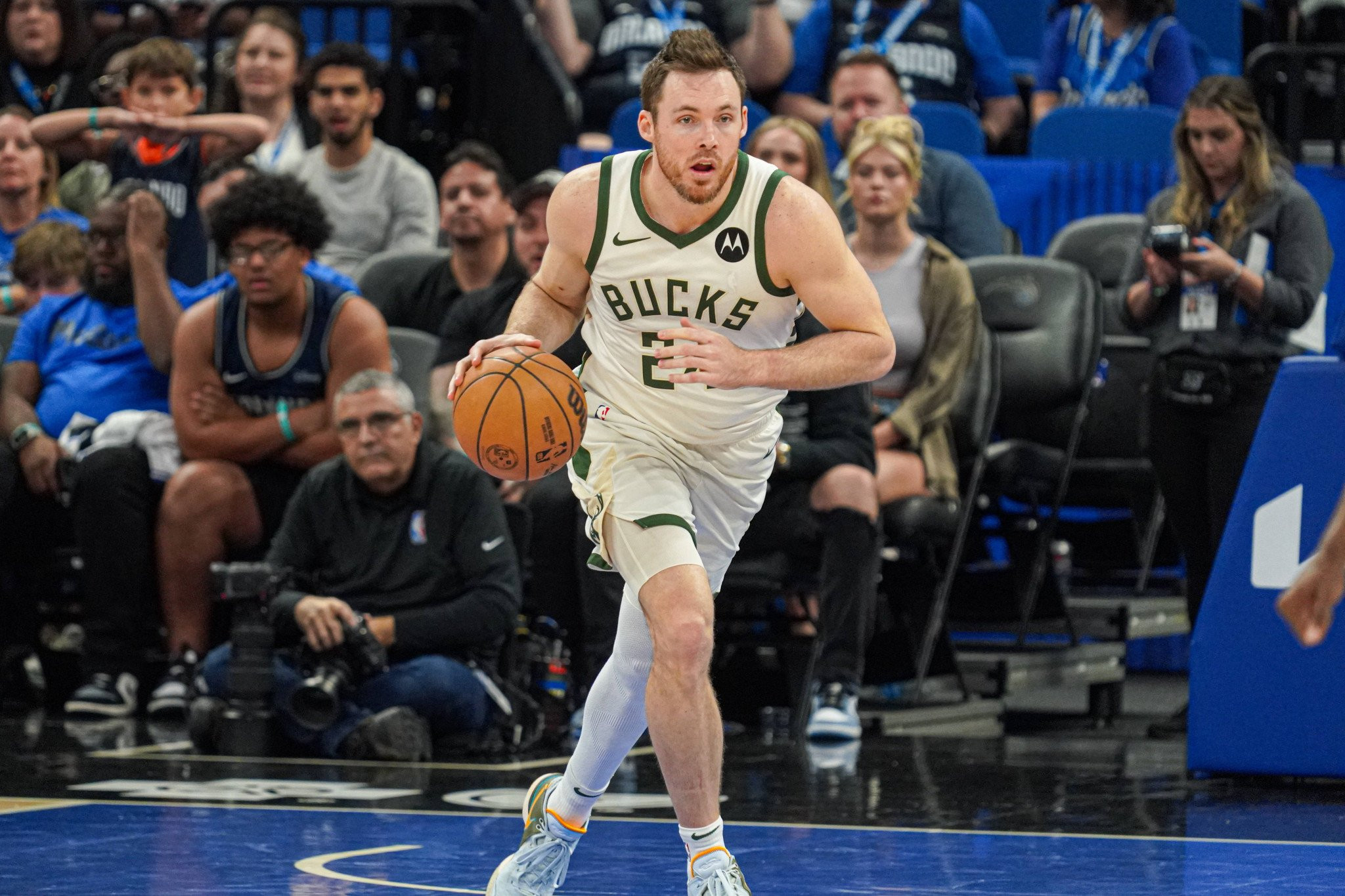 Οι Μπακς ολοκλήρωσαν την regular season με νίκη και ο Κόνατον με ρεκόρ καριέρας