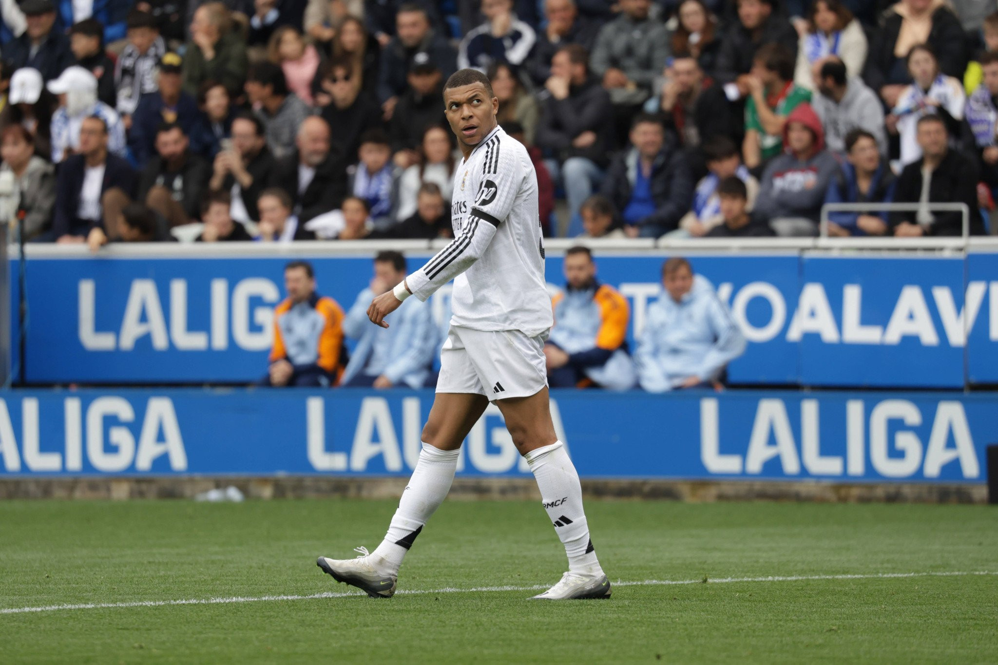 Θα αγωνιστεί στον τελικό του Copa del Rey ο Εμπαπέ; Μια έως τρείς αγωνιστικές η ποινή του